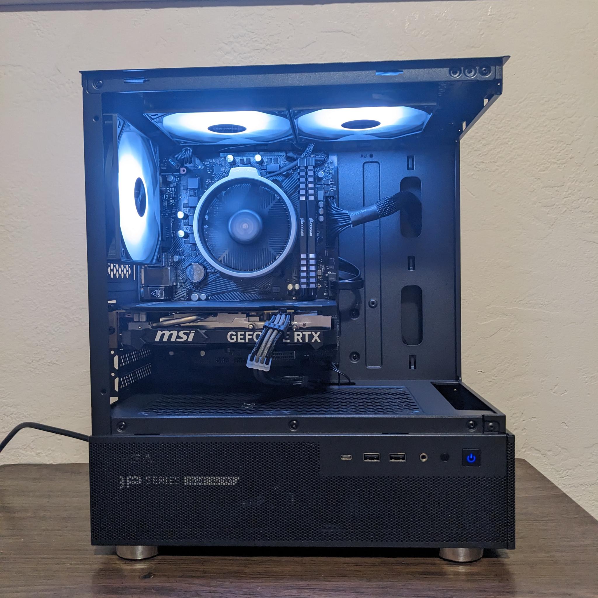 Rtx-4060 ryzen 5-5600x 32gbs ram