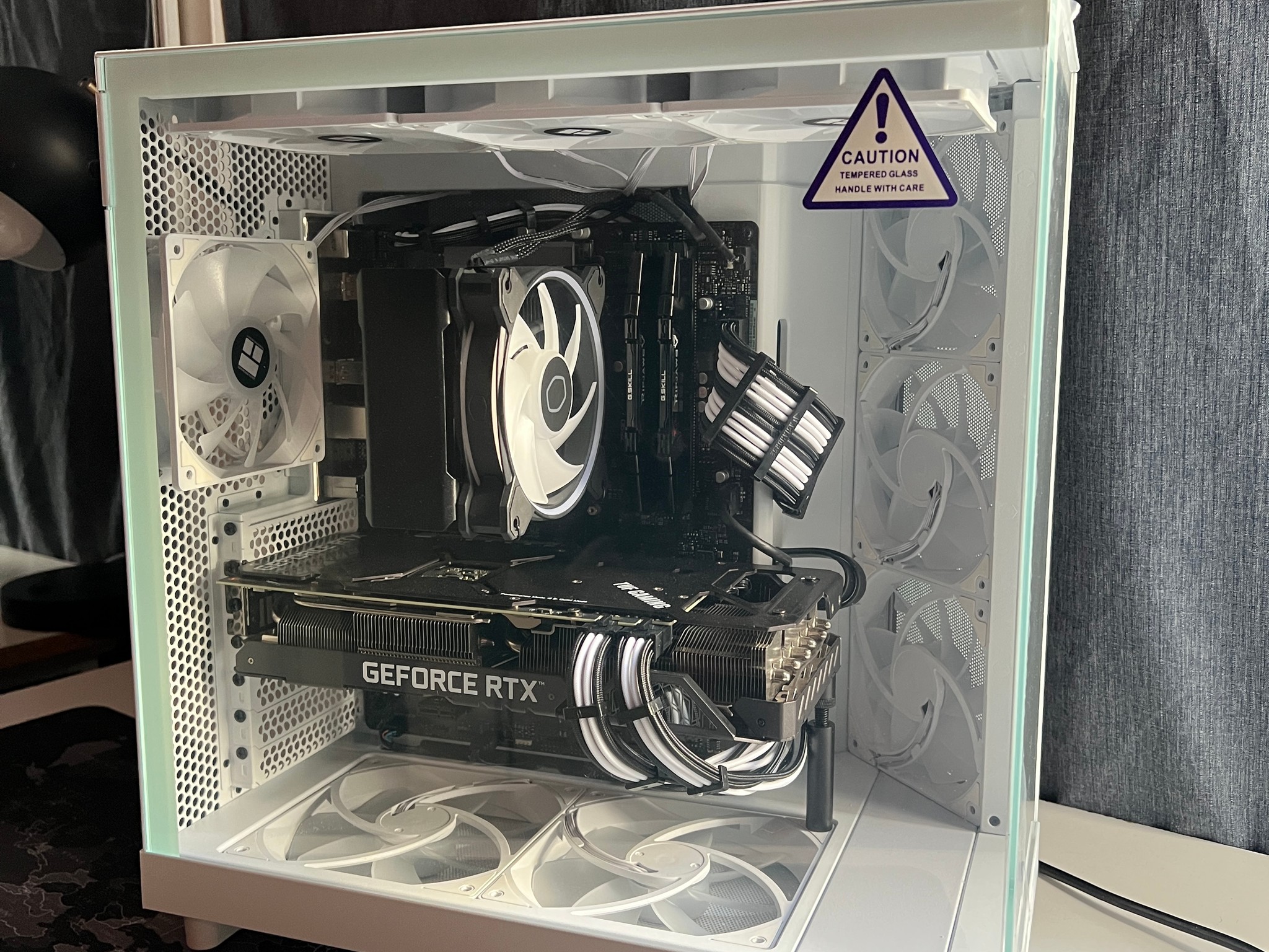 RTX 3070Ti • i7 10700K • 32GB DDR4 • 650W GOLD • 512GB SSD • GAMING PC