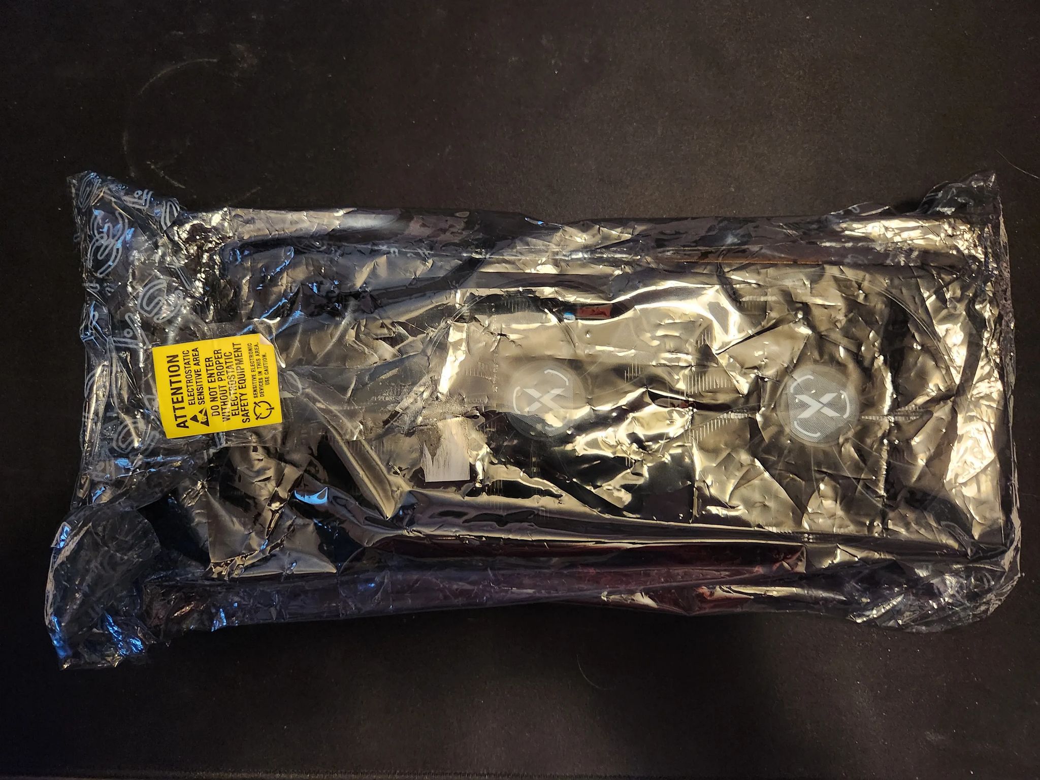 Radeon RX 6800 - XFX Speedster SWFT319 - Lightly Used - Card Only