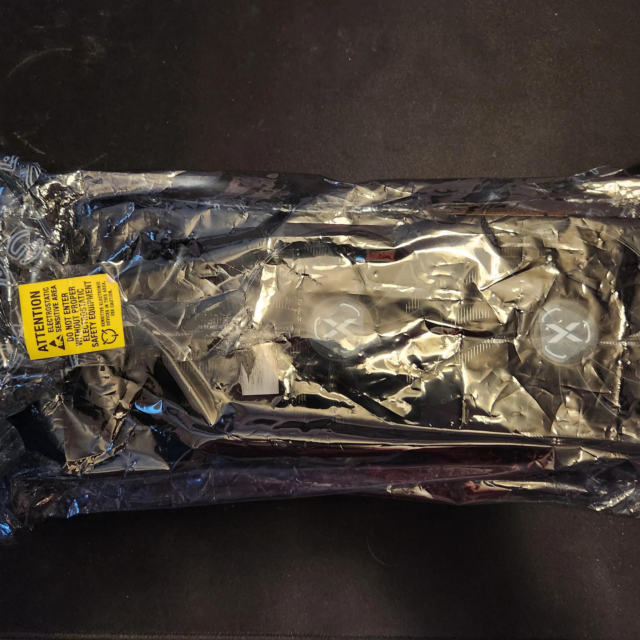 Radeon RX 6800 - XFX Speedster SWFT319 - Lightly Used - Card Only