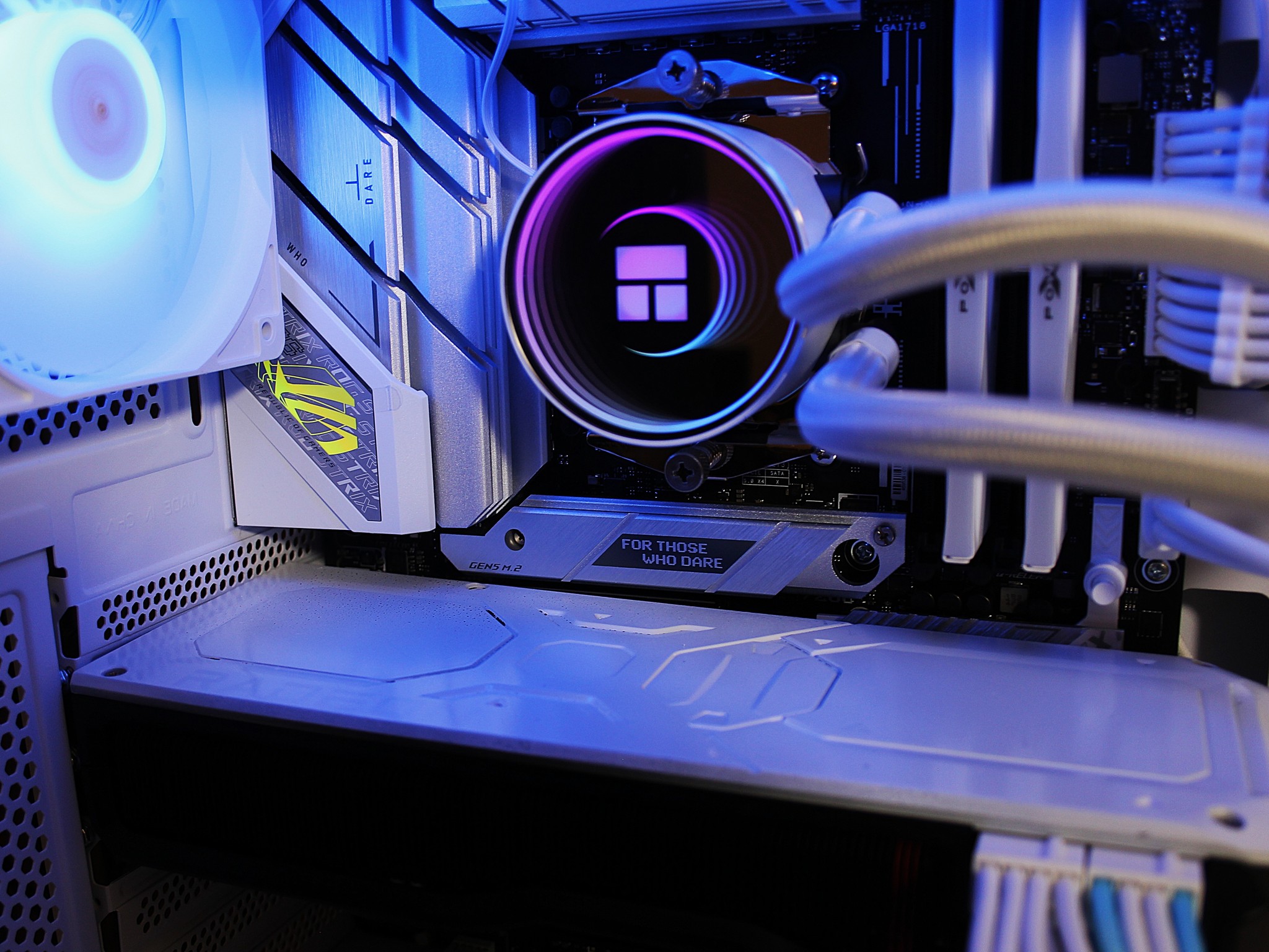 ❄️ALL WHITE Gaming PC ❄️| RX 7800XT 16GB💻| DDR5 | 32GB RAM | WiFi/BT | Windows 11 | 1TB |