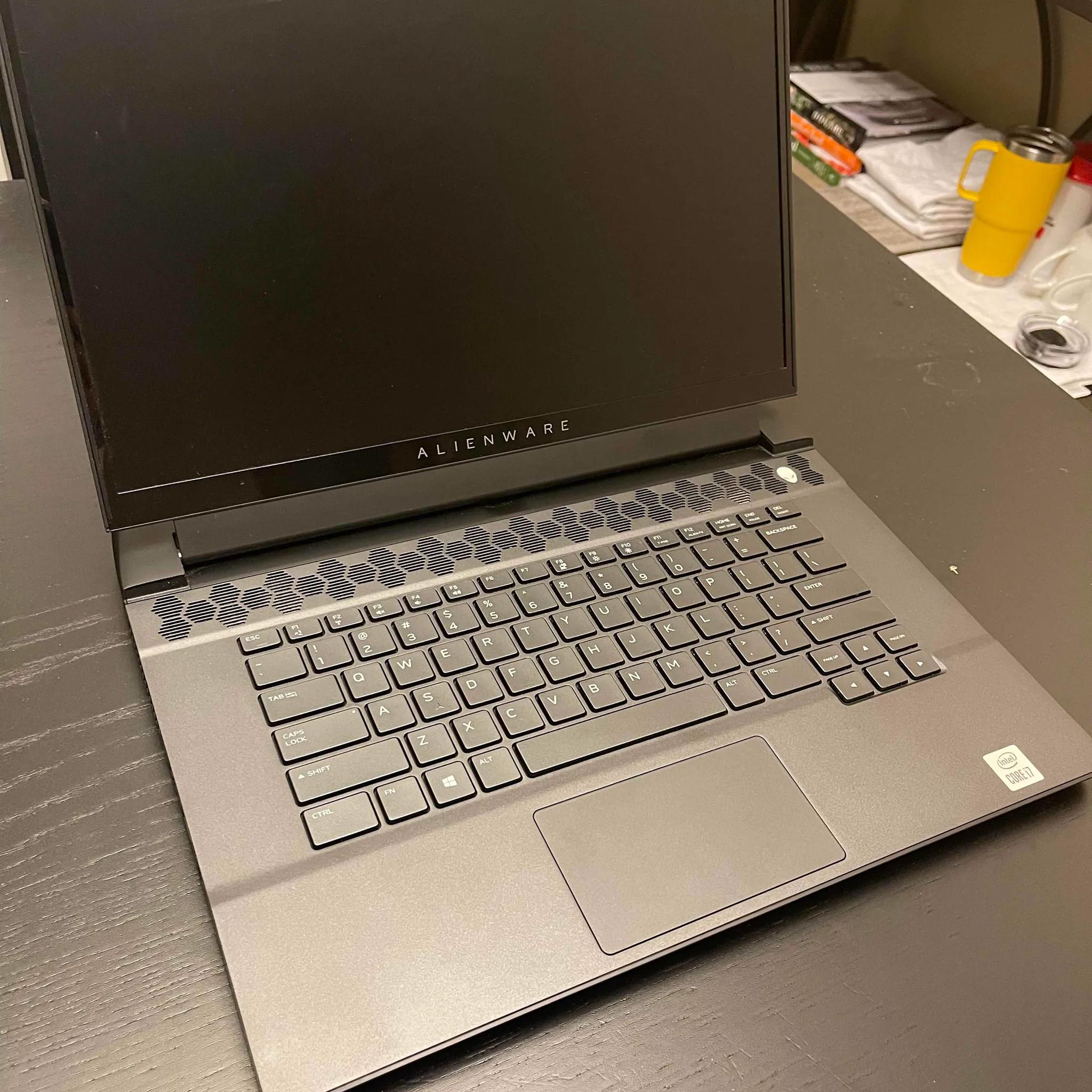 Alienware m15 r4 Laptop, 15.6" RTX 3070, i7-10870H, 16GB RAM, 1080p, 144hz GSYNC