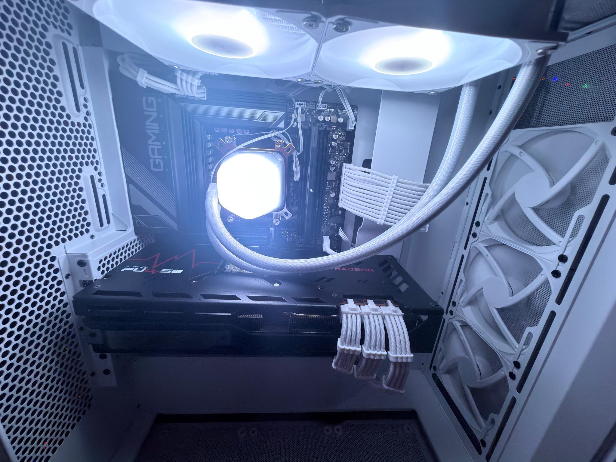 ❄️ WINTER PC ❄️ 7900 XTX  | Ryzen 9 7900x  | 1250W | 16gb DDR5 | 1tb SSD | WiFi | 4K Gaming PC