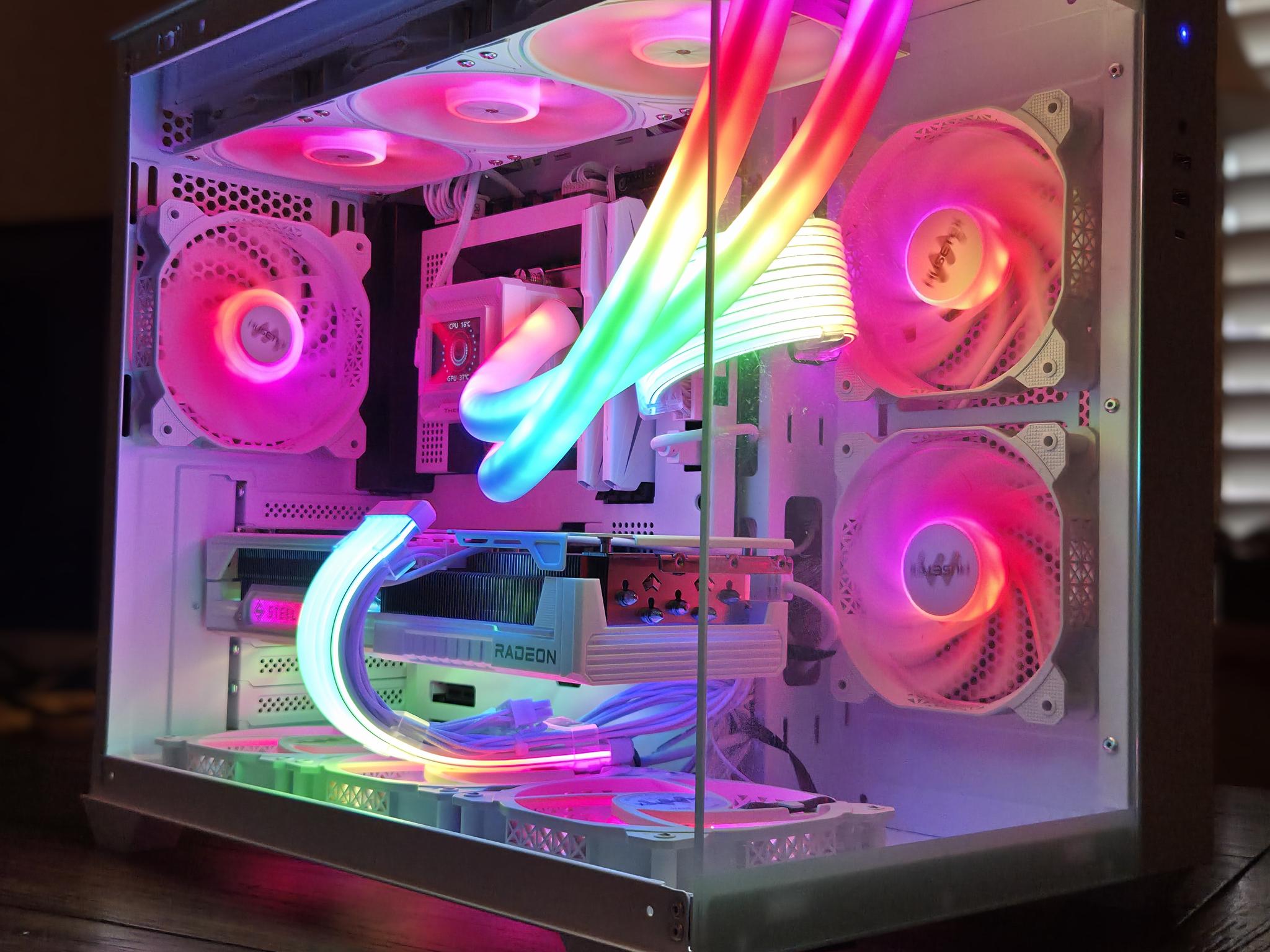 Blizzard! ❄️ | RX 9070 XT Gaming PC | Intel i5-14600K | 32GB DDR5 | 1TB Gen4 NVMe | 2" LCD Display!