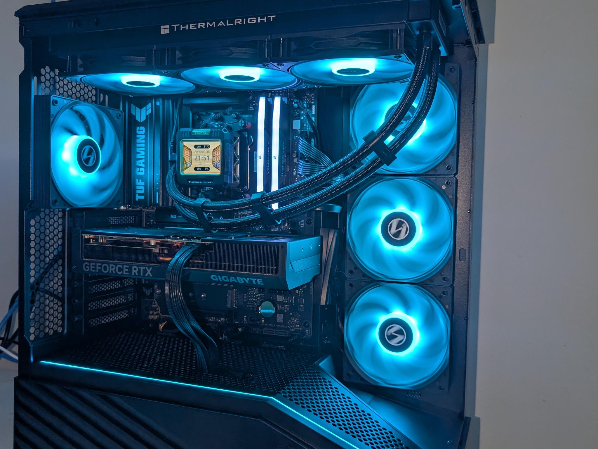 New Gaming PC! Ryzen 5 9600x / 4070 Ti / 32gb ddr5 6000mhz / 1tb ssd