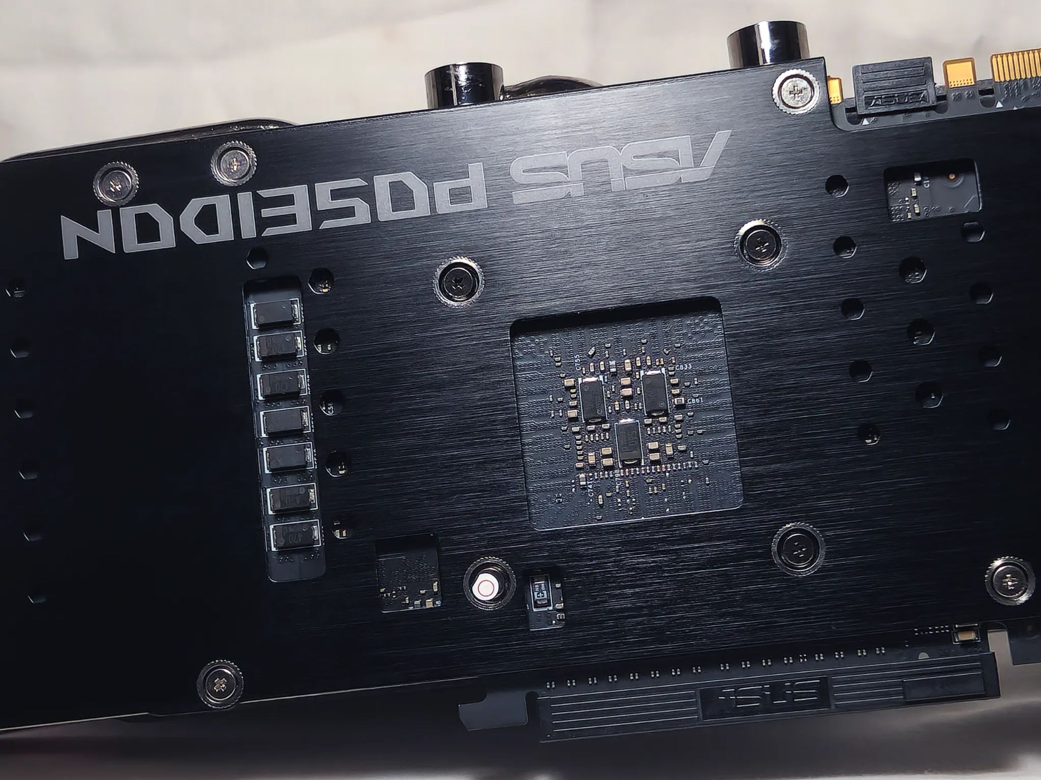 ASUS ROG POSEIDON GTX 980ti Platinum