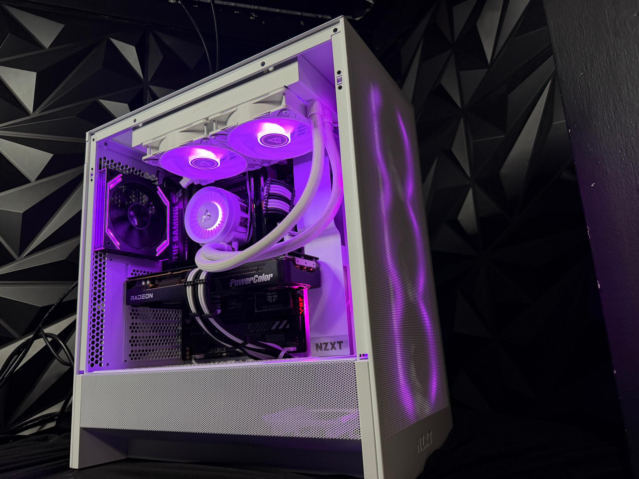 🖤🤍 BLACK HEART 🤍🖤 Ryzen 9 7900X| 9070 XT| 32 GB DDR5| 2.5 TB NVMe| 850W Gold PSU