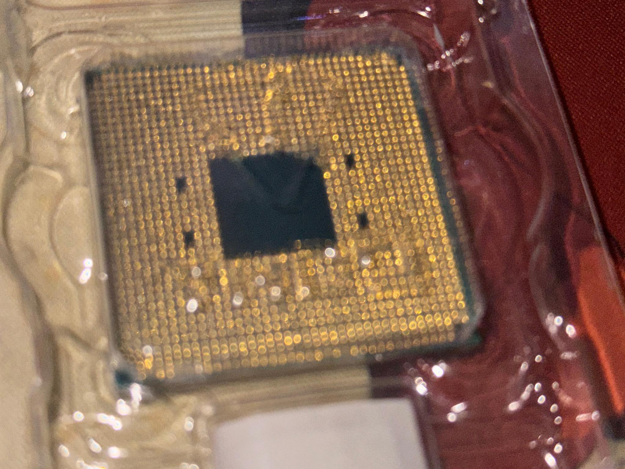 AMD Ryzen 7 3700X