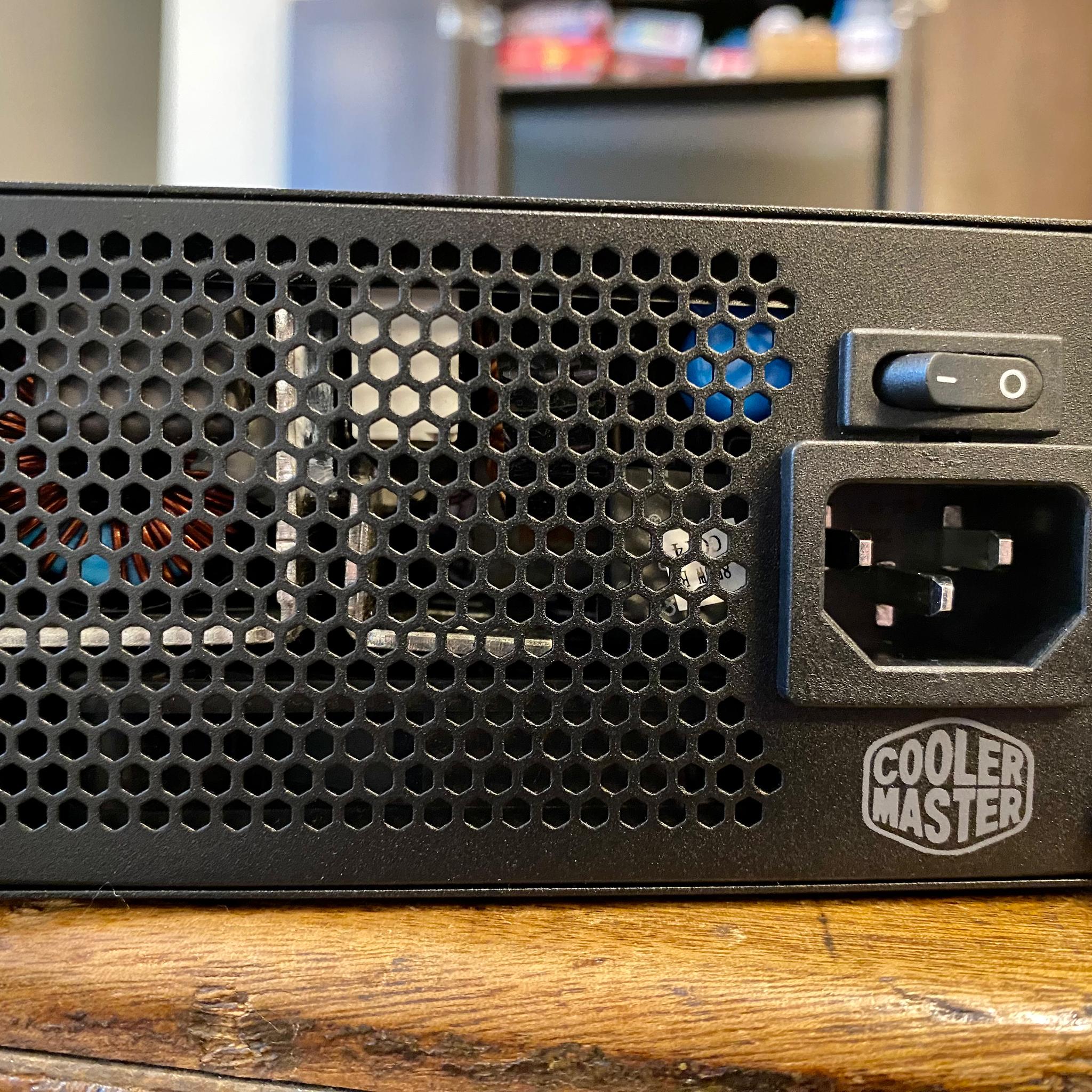 Cooler Master V850 SFX Gold, Mint Condition