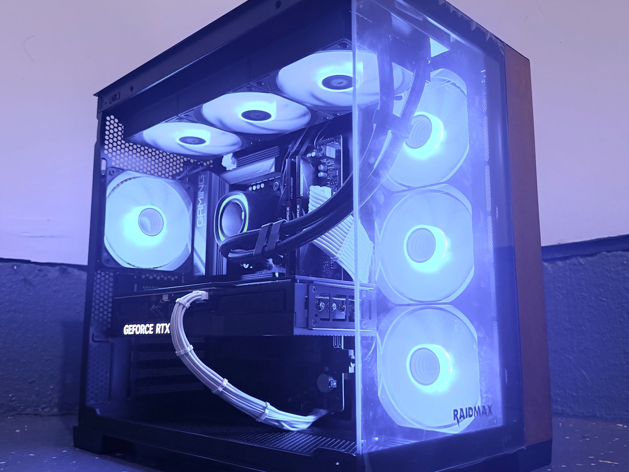 ⚫️"Frozen Timber"🌈| 4K Gaming | RTX 4080 16GB | Ryzen 7 7800X3D | 32GB DDR5 | 2TB SSD | Free Ship