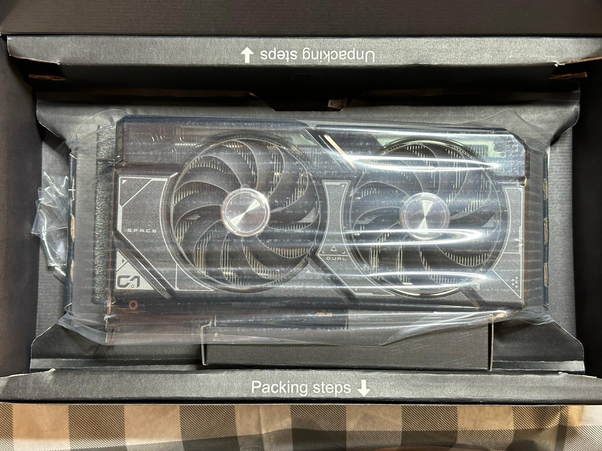Asus DUAL OC GeForce RTX 4070
