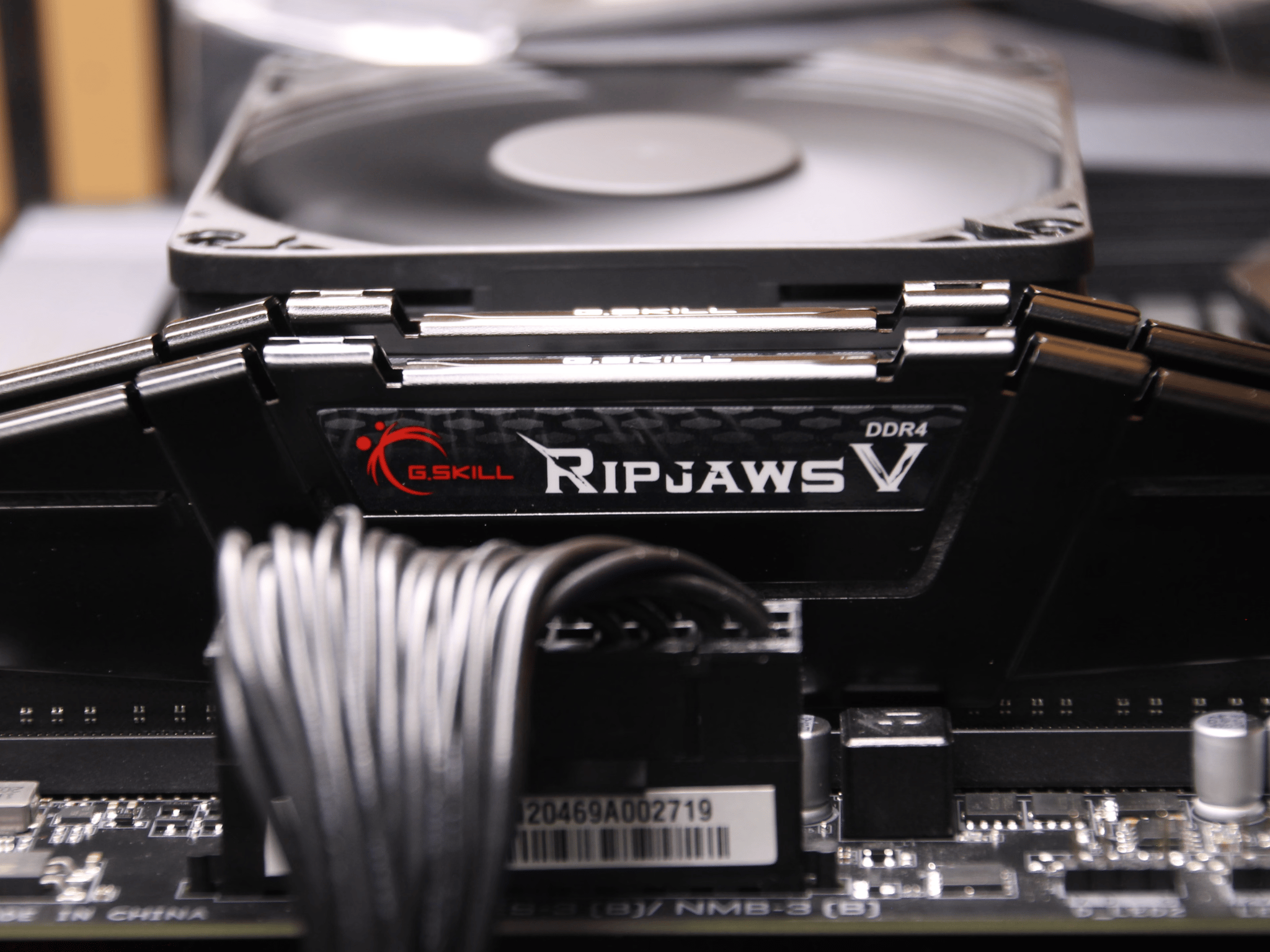 G.Skill Ripjaws V 32GB (2x16GB) DDR4-3200 CL16 Memory