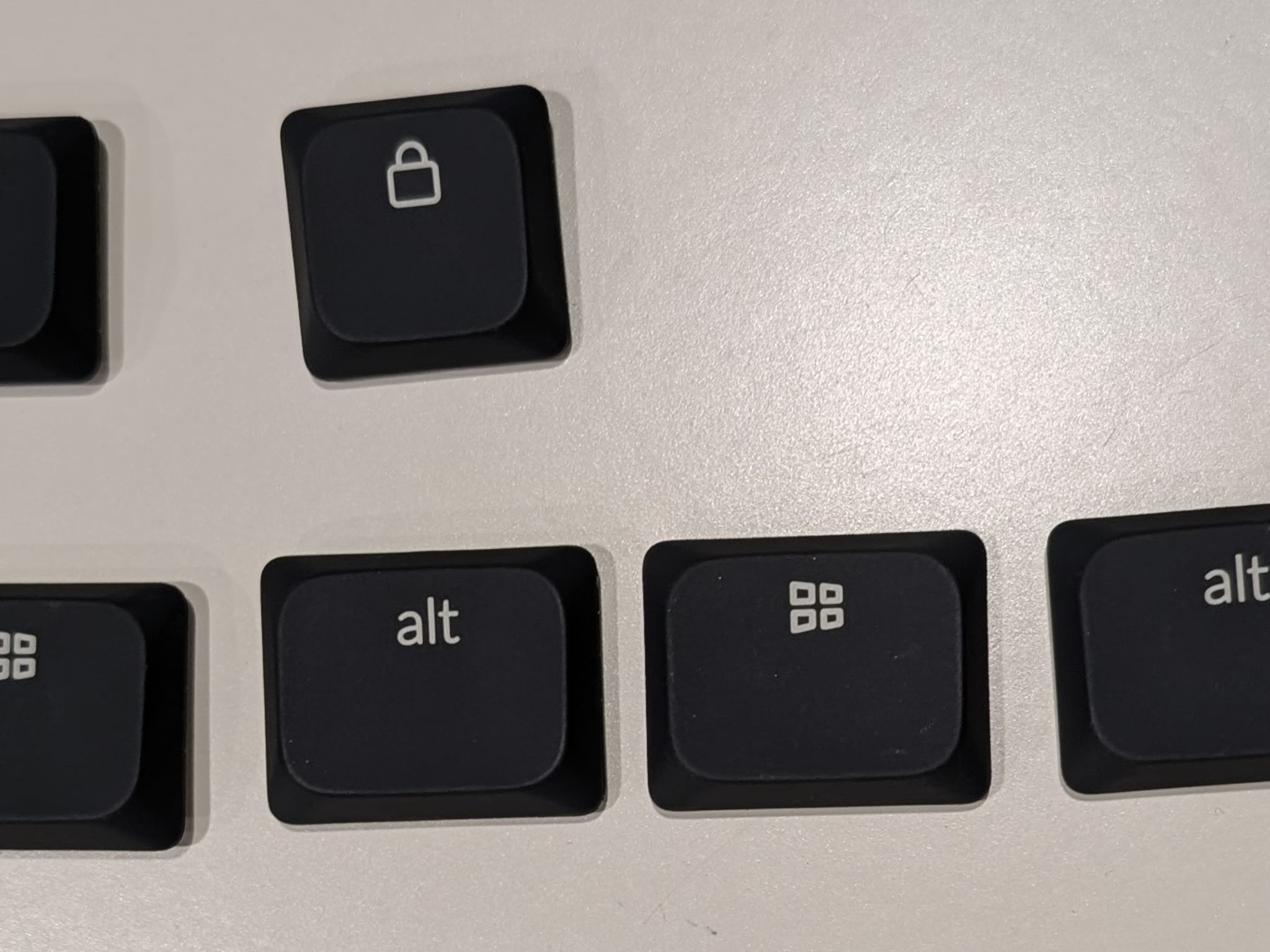 Keychron K1 Bluetooth Mechanical Keyboard Ultra-Slim Tenkeyless Optical Banana Switches