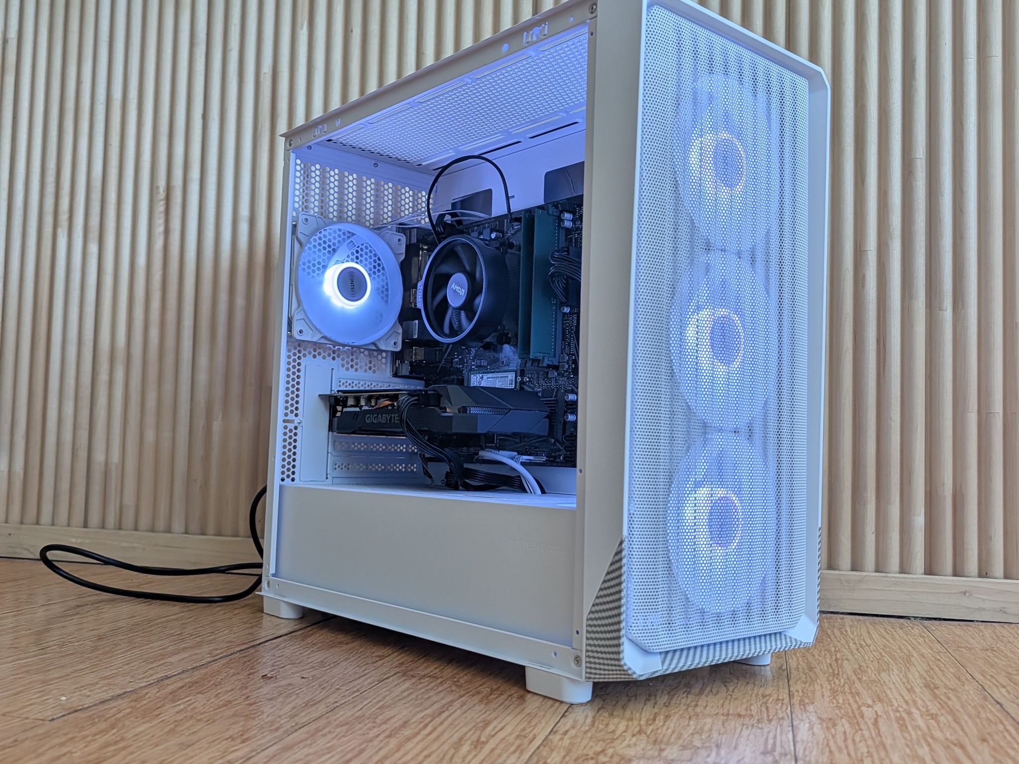 Custom Mid-range gaming PC | RTX 2060 | R5 5500 | 16GB | 512GB |