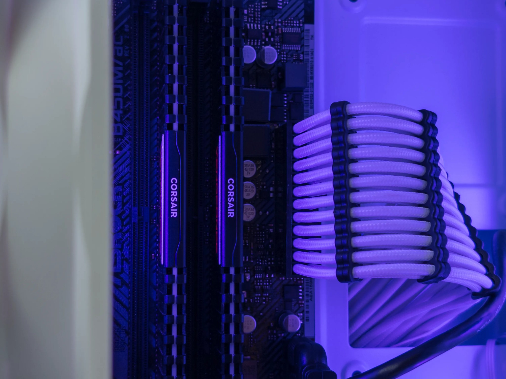 🤍🖤 RX 6700XT / Ryzen 5 5600 / 32GB Gaming PC 🖤🤍