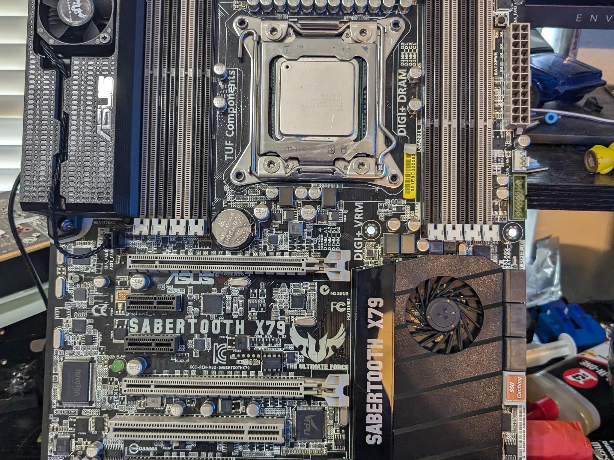 Asus Sabertooth X79 Motherboard with E5-1620 4c8t CPU