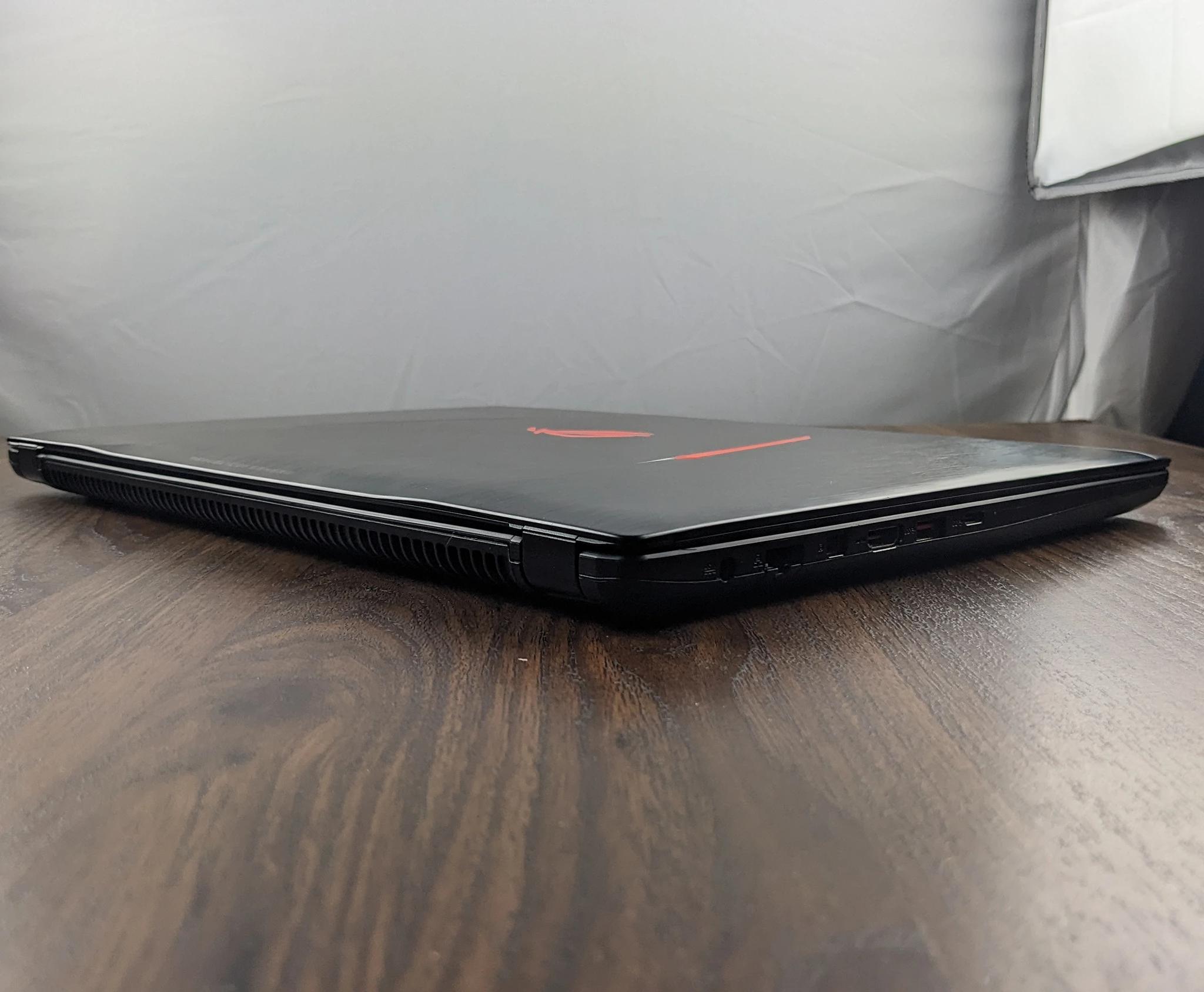 ASUS Gaming 15.6" GTX 1060, i7-7700HQ, 16GB 2400mhz, 1TB NVMe. Gaming Laptop