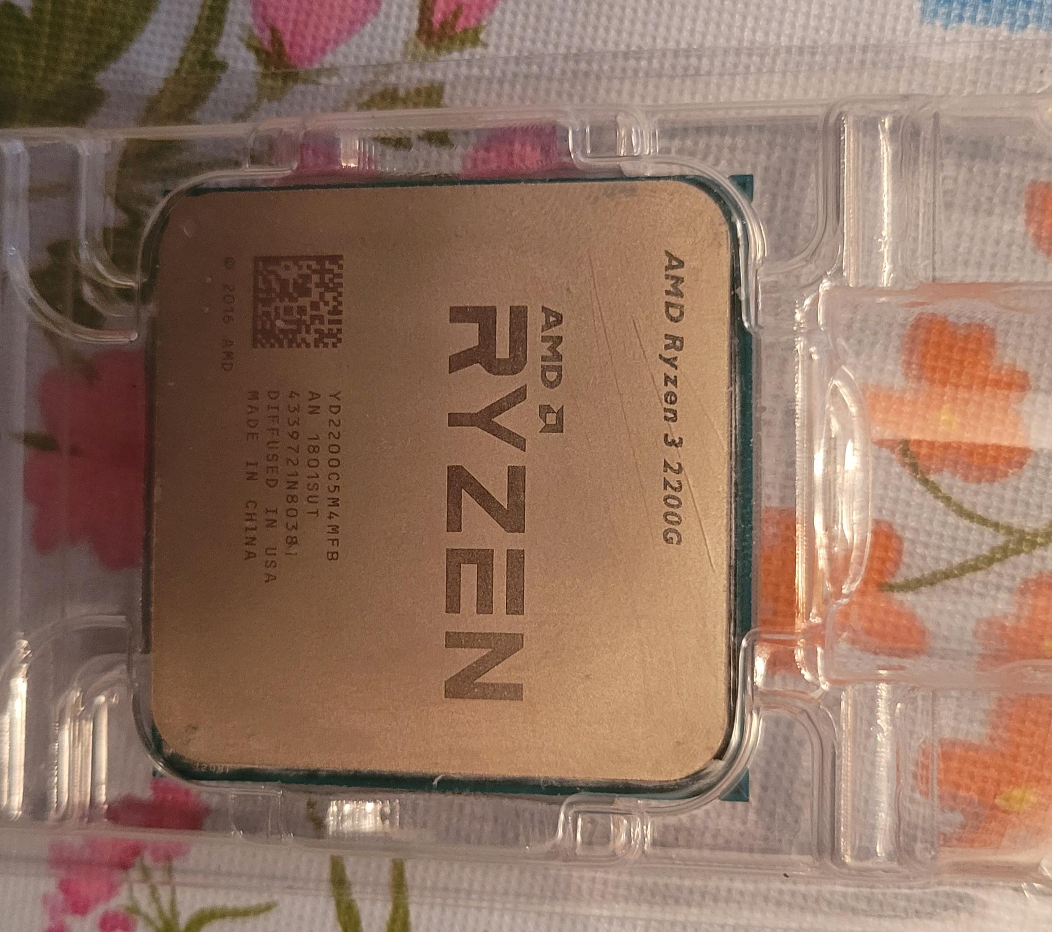 AMD Ryzen 3 2200G