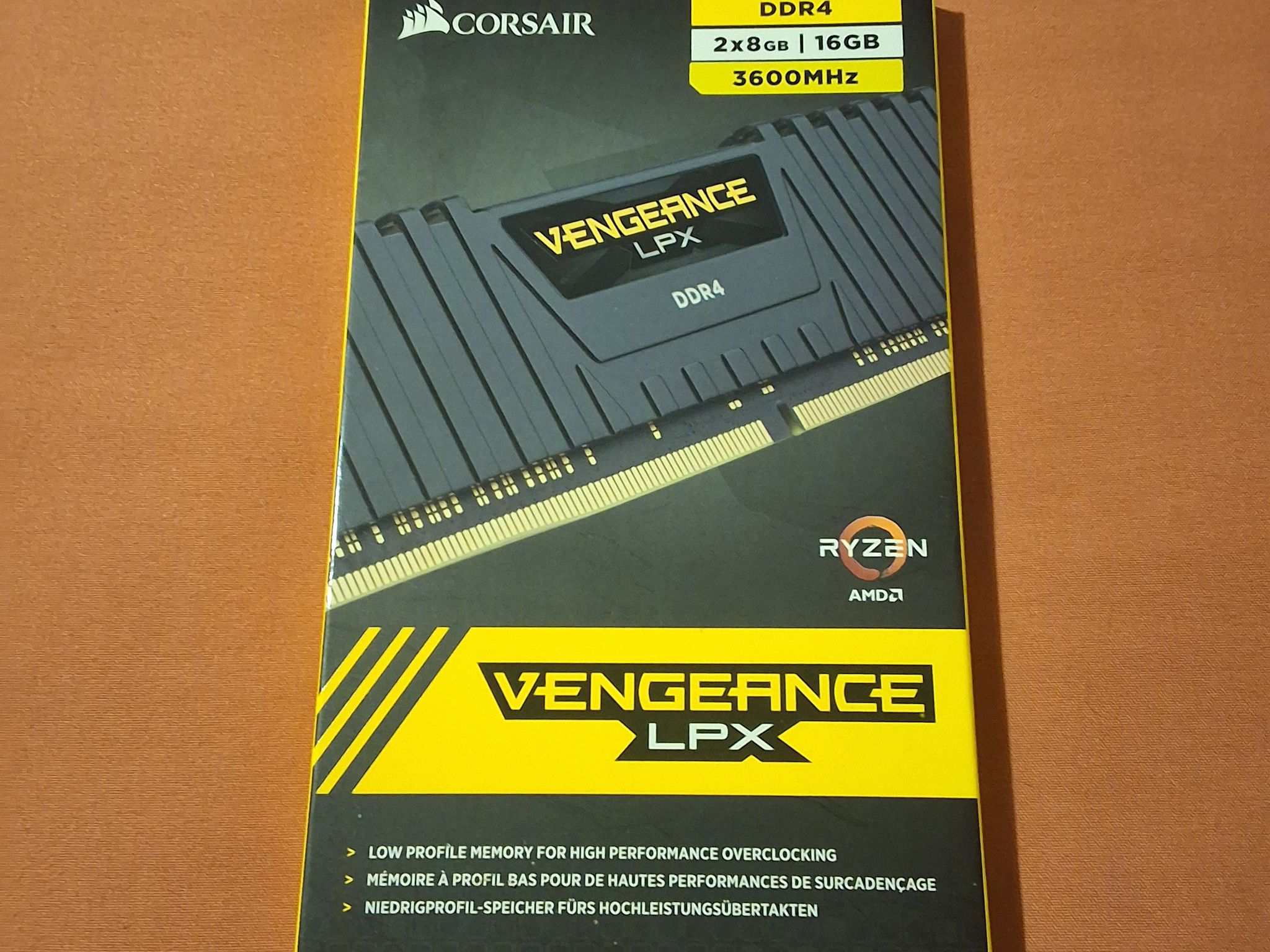 CORSAIR VENGEANCE LPX (2X8) 16GB DDR4 3600MHz CL14
