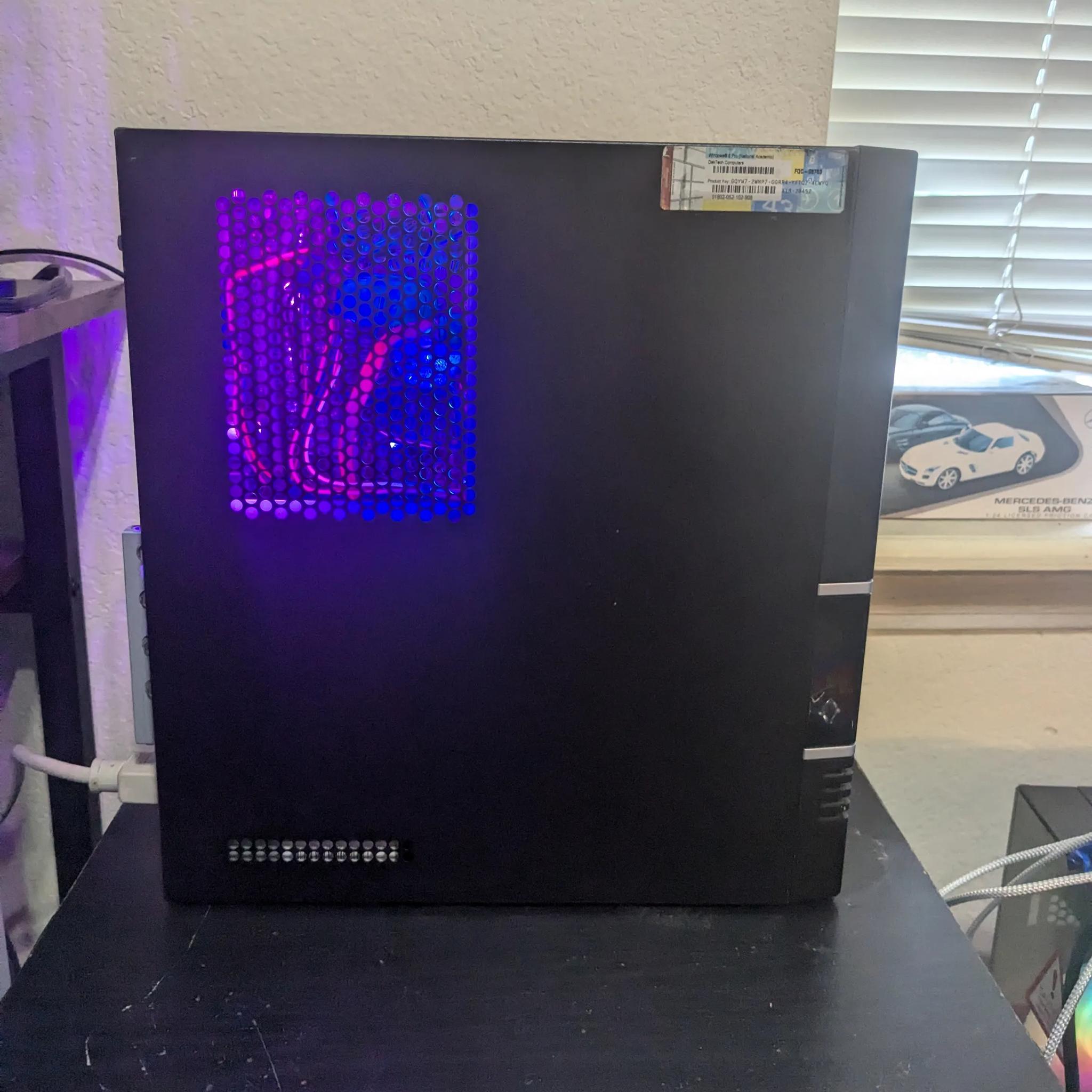 i5-2400, 16GB DDR3, Quadro K2200 4GB (GTX 750 TI), 400GB SSD, Win10, RGB