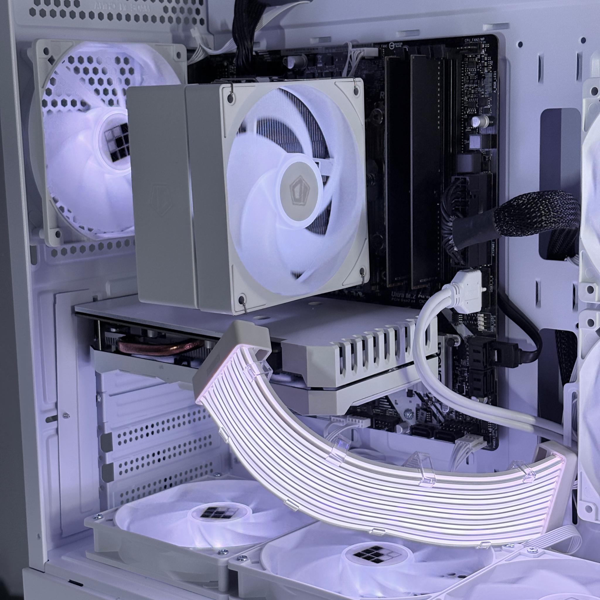 White Custom Gaming PC Build / I7 + 1660 Super /