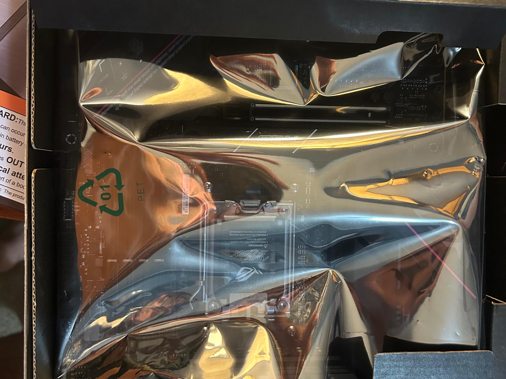 Asus rog strix b650e-f motherboard OBO