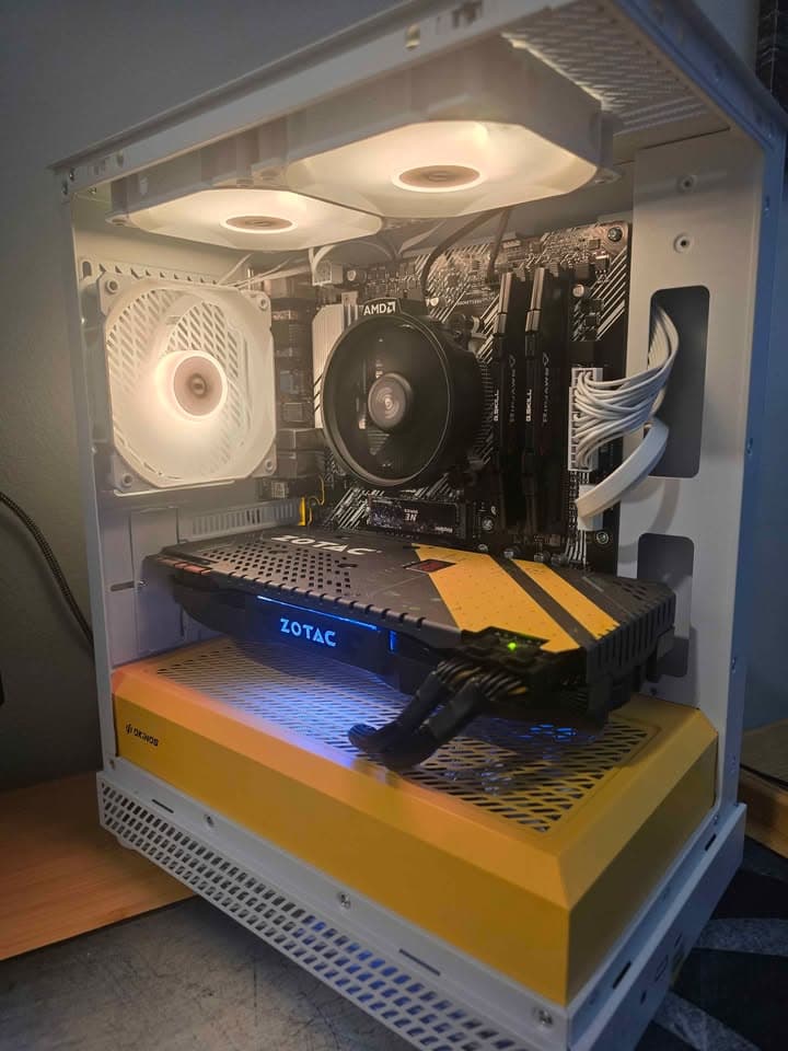 Custom Gaming PC Build "Charlie Brown"
