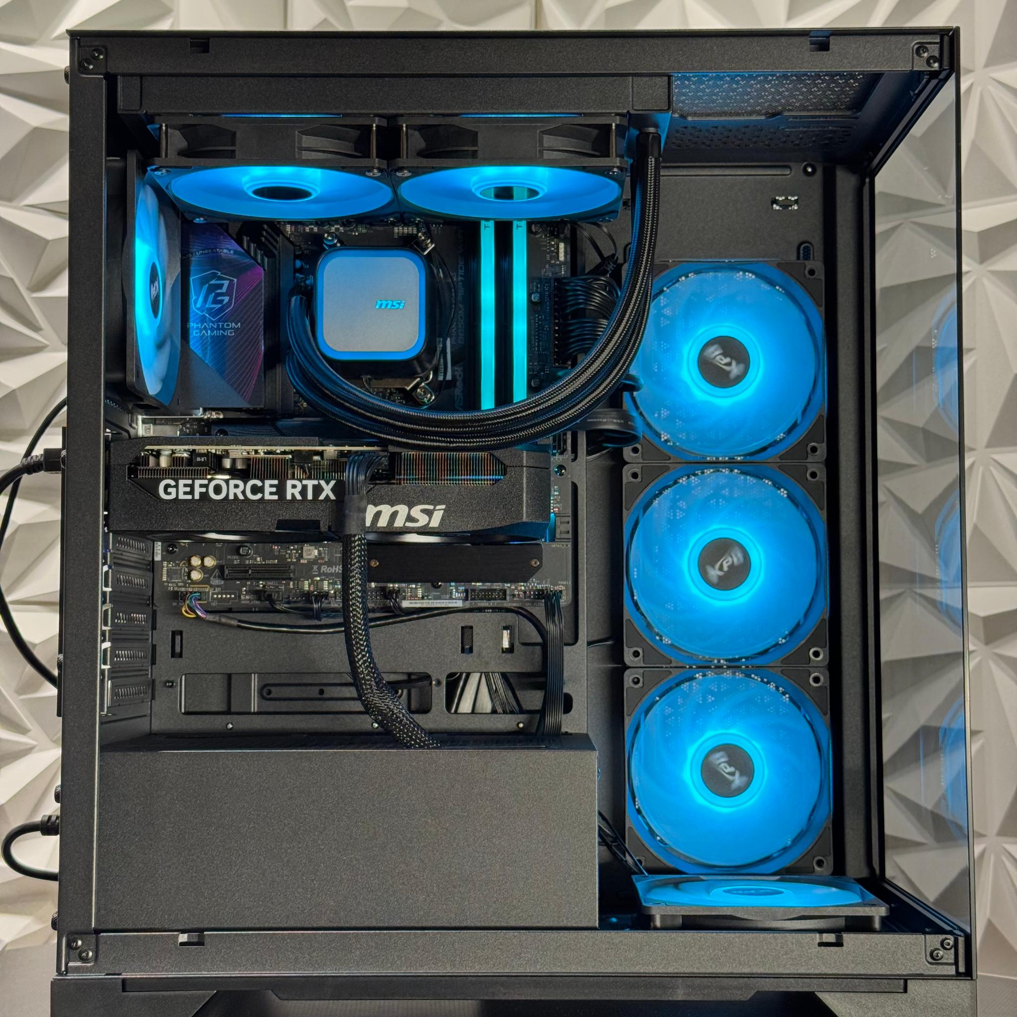 RTX 5070 / 16GB DDR5 / 1TB Samsung 980 Pro / Ryzen 9000 Series / 750w psu / liquid