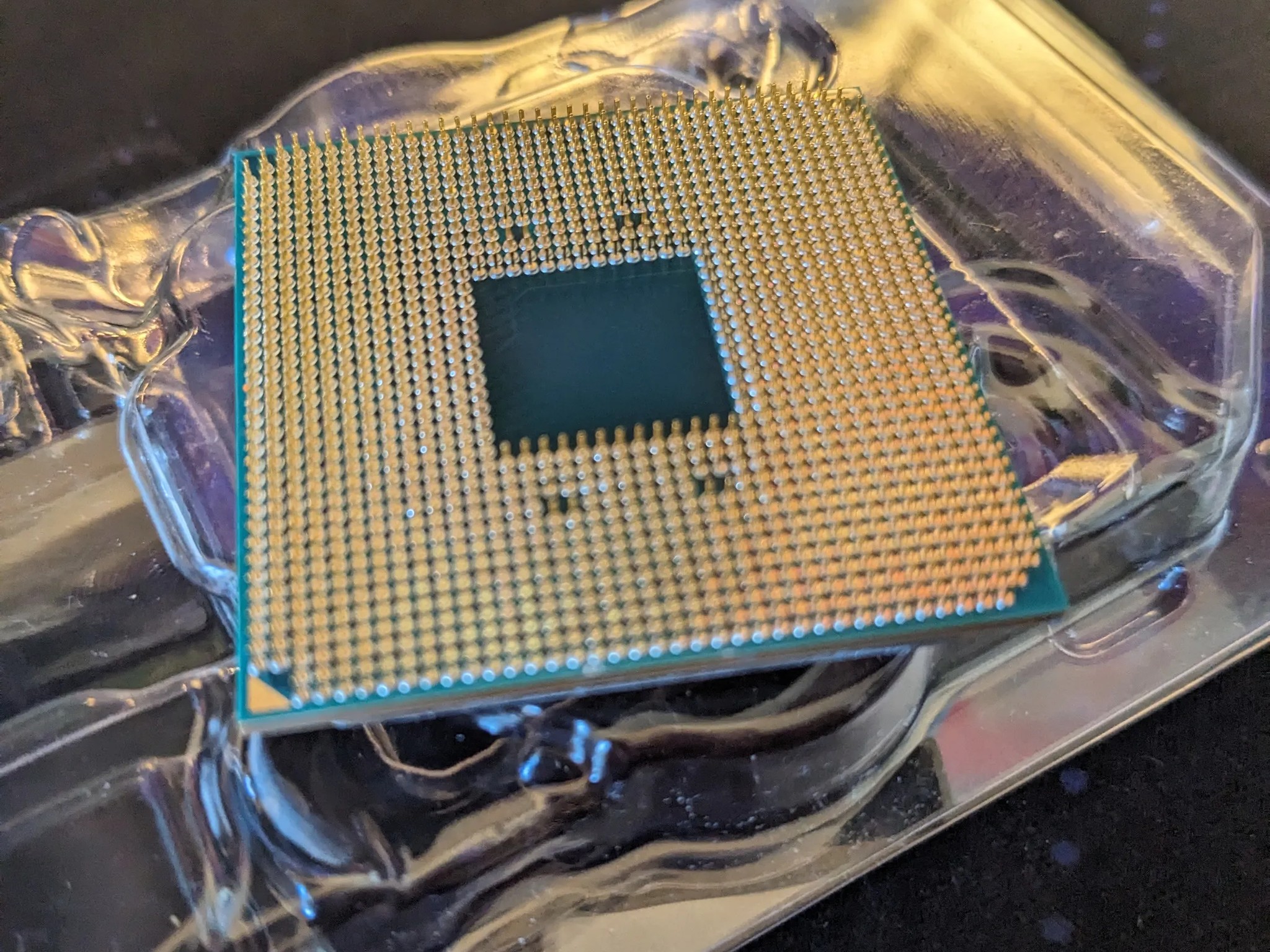 AMD Ryzen 7 1700 8-Core Processor No Box, No Cooler