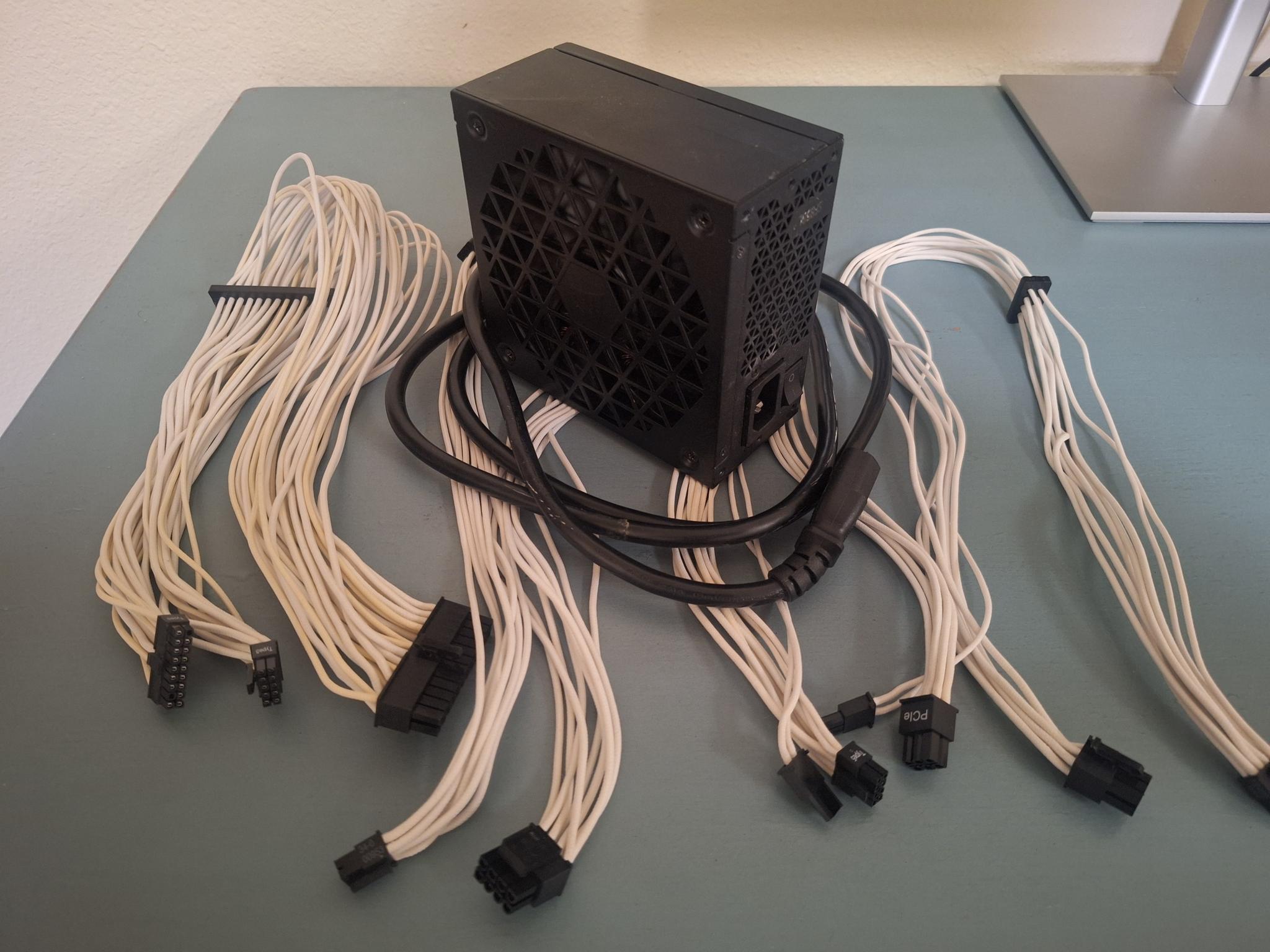 Corsair SF850L Power Supply with Corsair Cable Kit