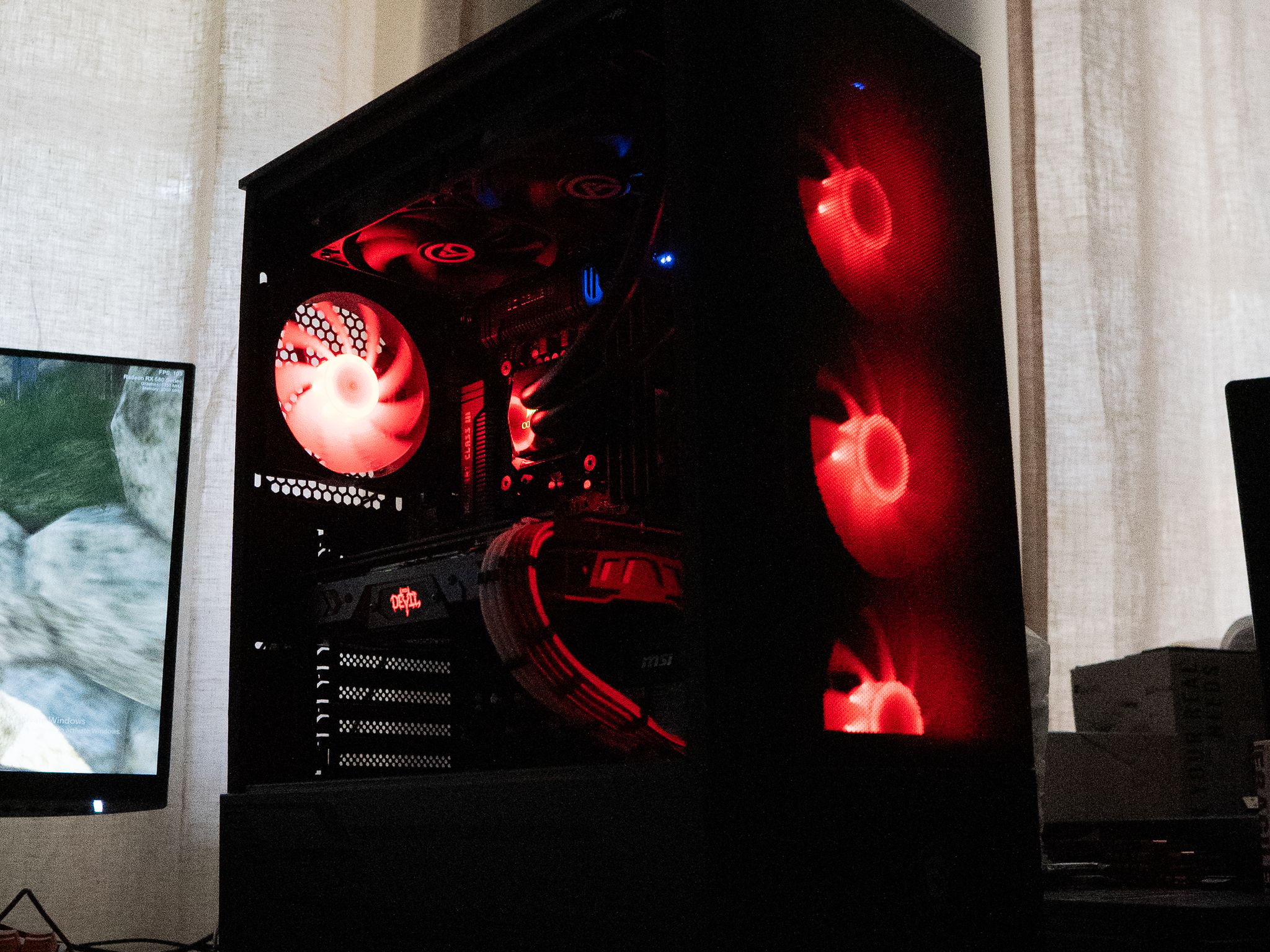 🩸🩸 | RX 580 8GB | INTEL i5 3570K | 16GB RAM | 750GB | Ruby Racer