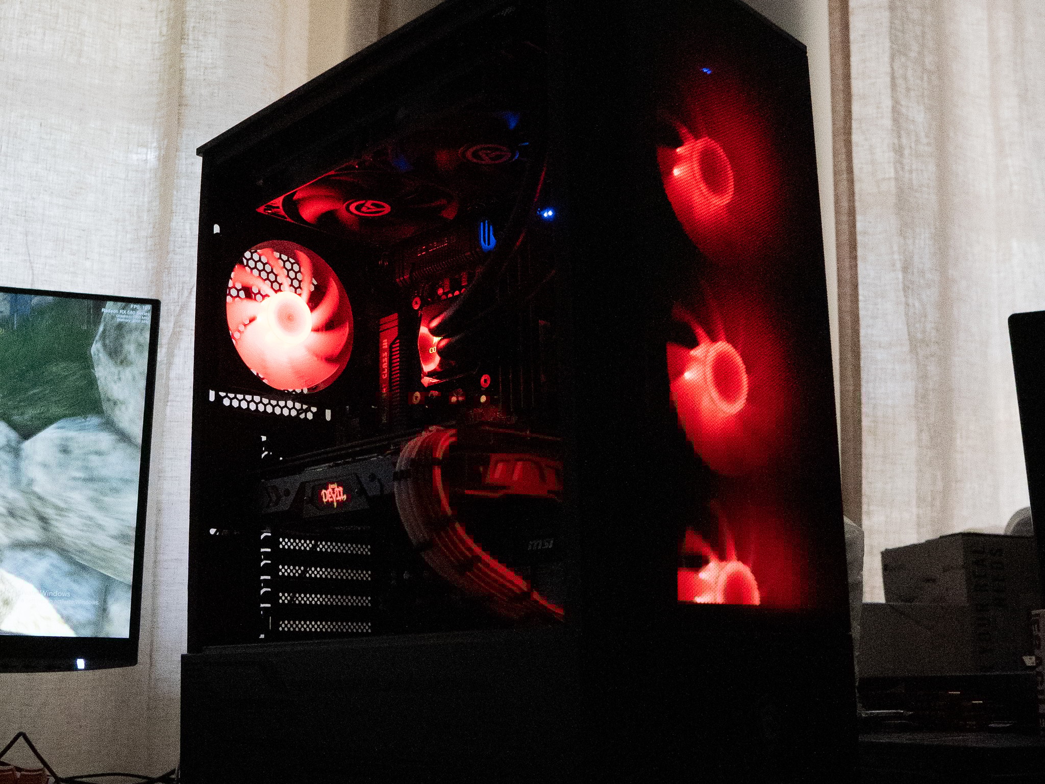 🩸🩸 | RX 580 8GB | INTEL i5 3570K | 16GB RAM | 750GB | Ruby Racer