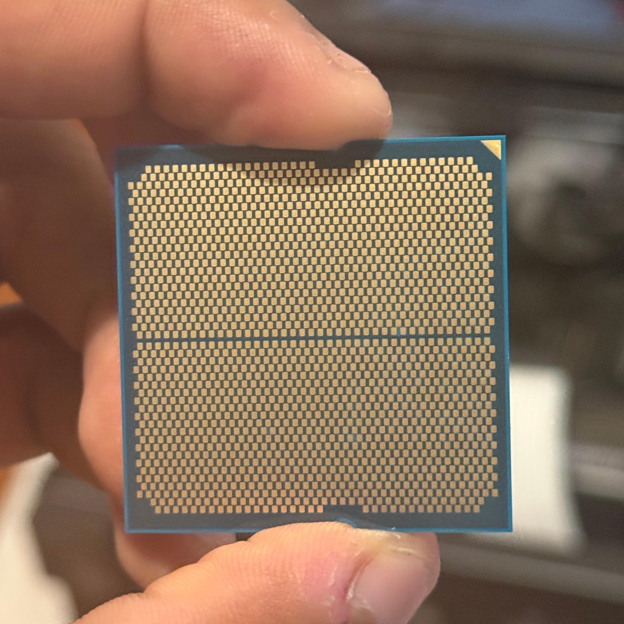 AMD Ryzen 7 9800X3D