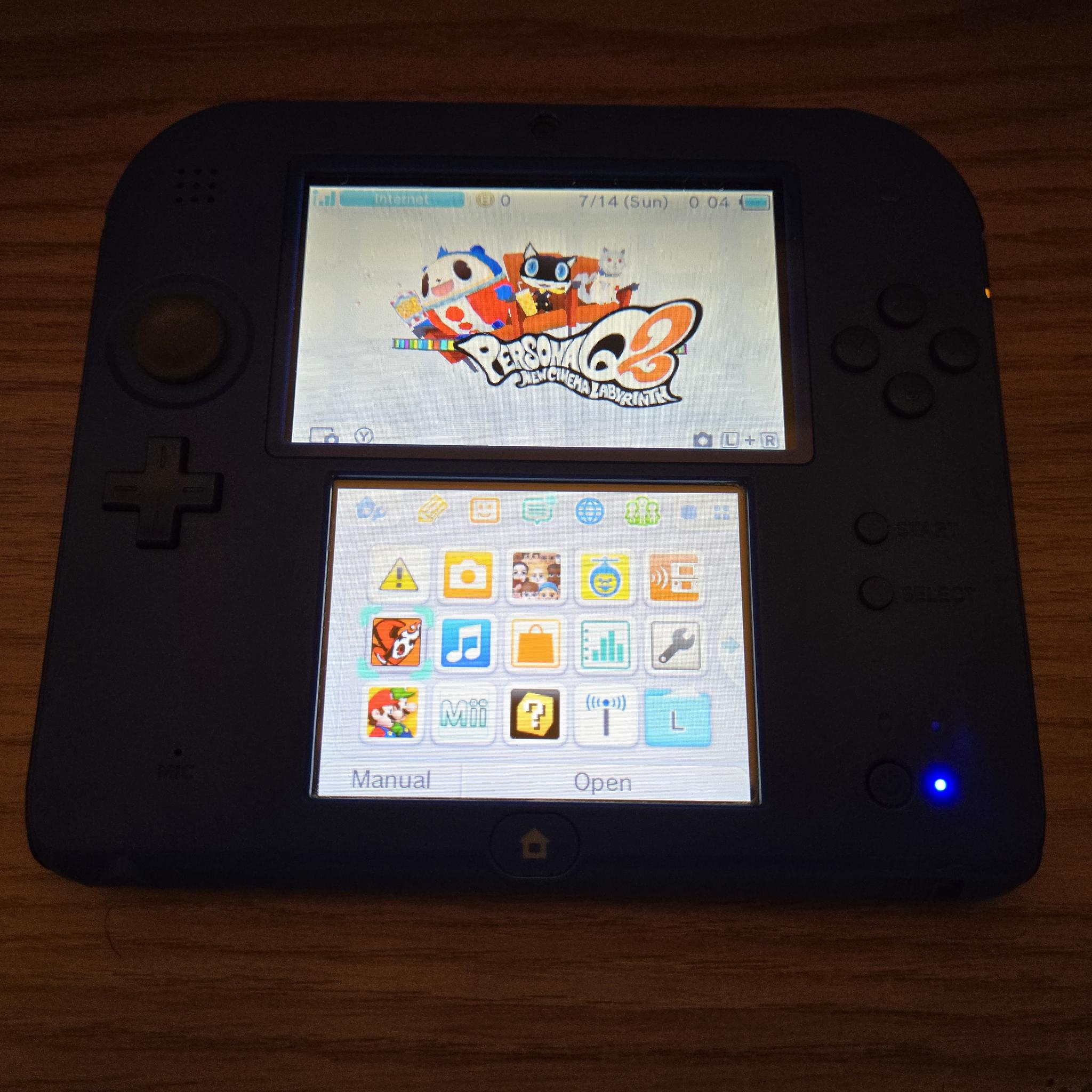 CUSTOM REFURBISHED Nintendo 2DS Blue/Black Handheld Console