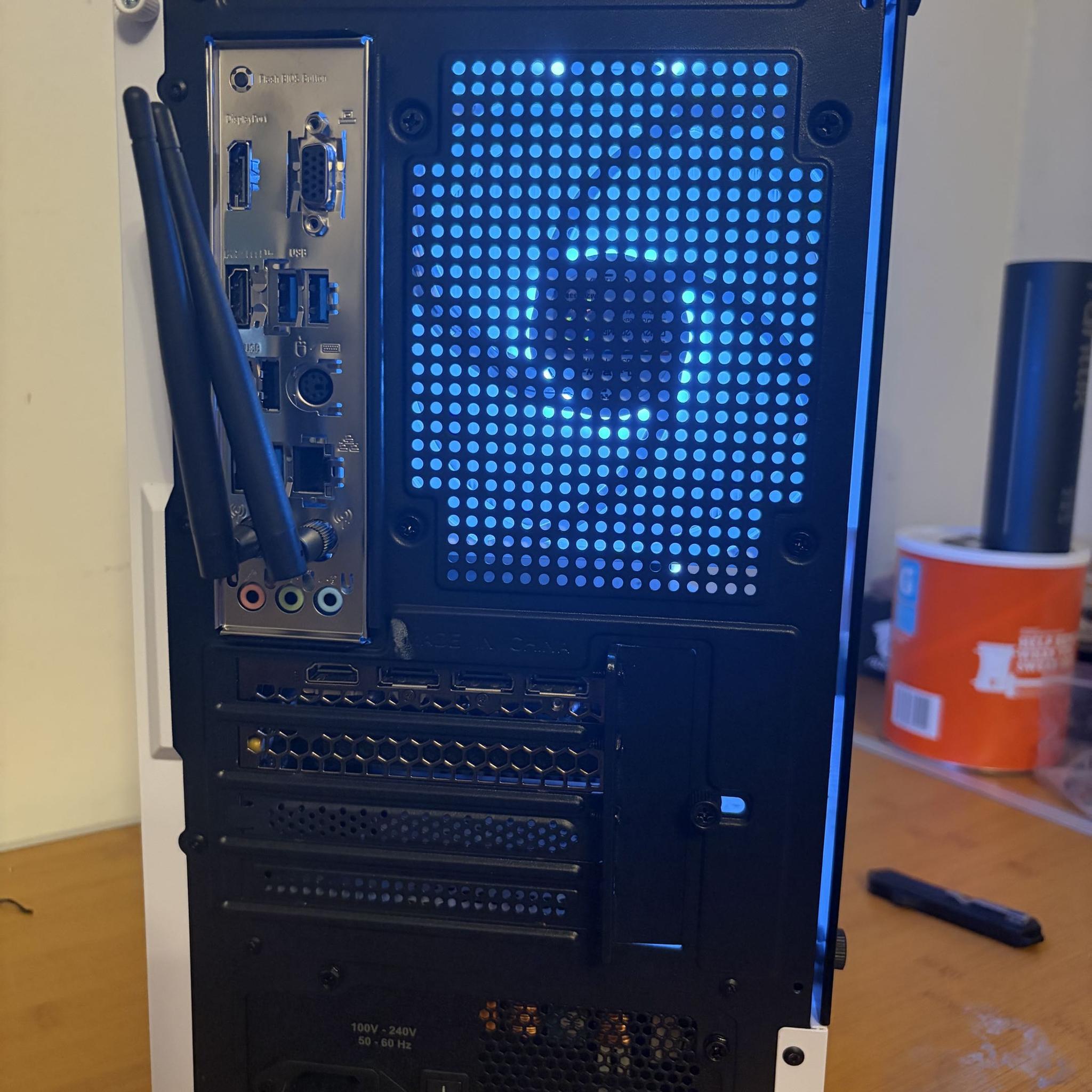 🤍⚫ White & Black Gaming PC | RTX 3060 Ti | Ryzen 5 5500 | 16GB DDR4 3200 CL16 ⚫🤍