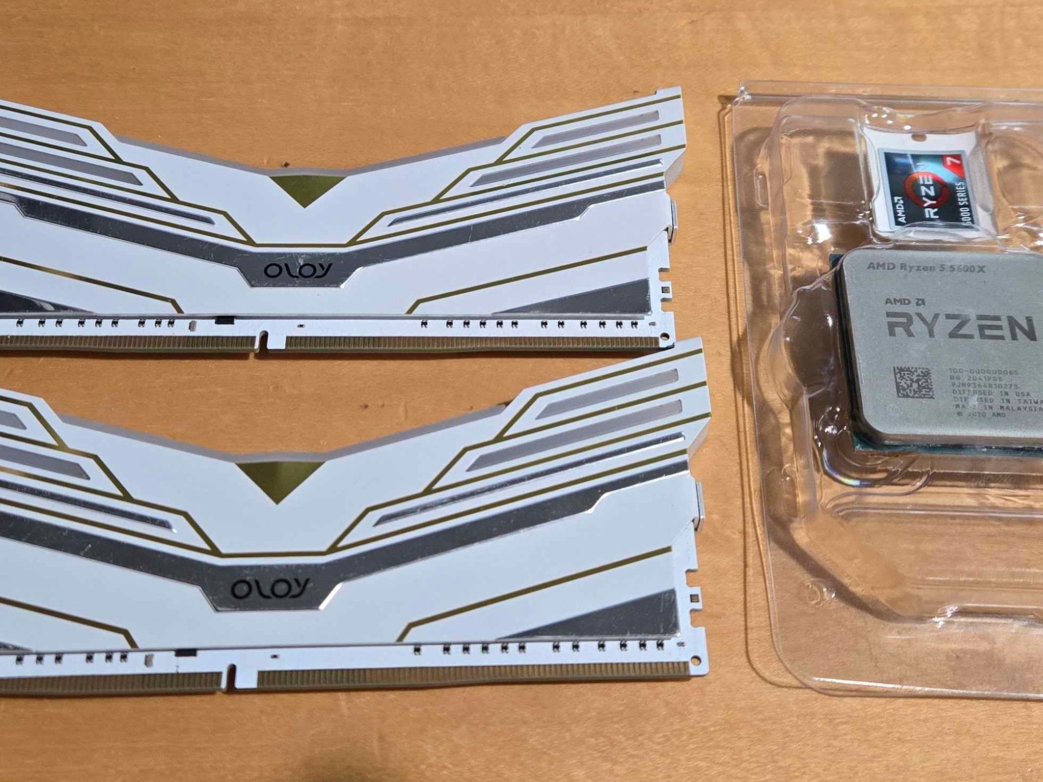 Ryzen 5 5600X and 32GB DDR4 RAM bundle