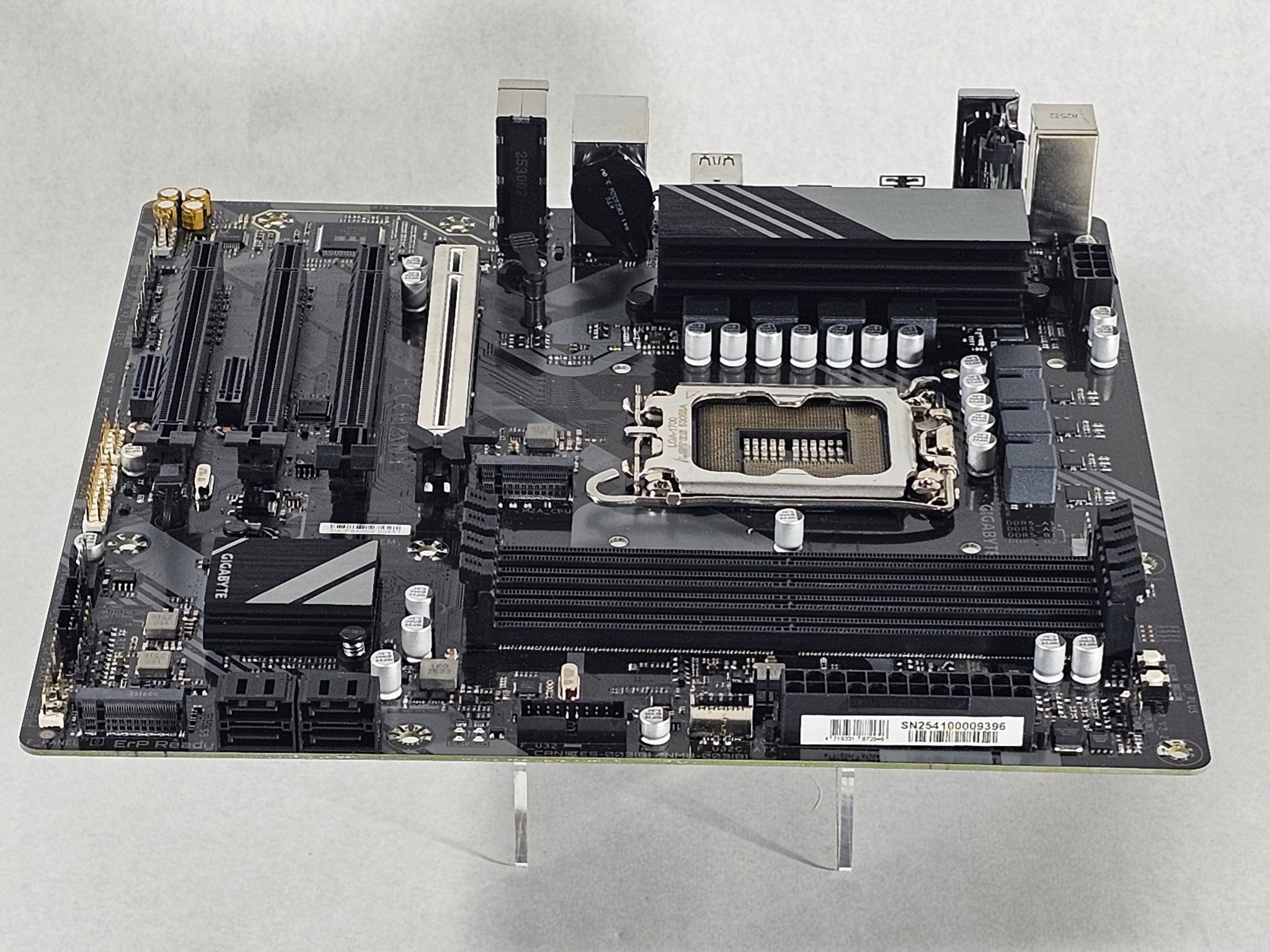 Gigabyte B760M C V3 LGA1700 DDR5 mATX Motherboard
