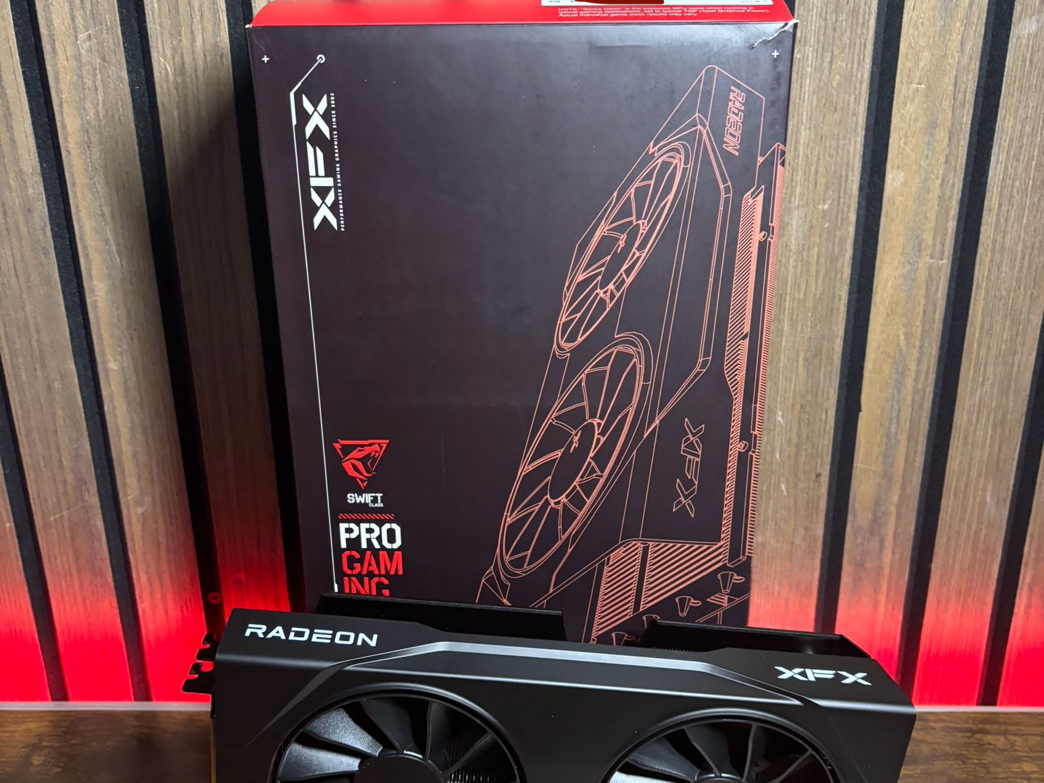 Xfx Swift RX 9060XT OC 16GB