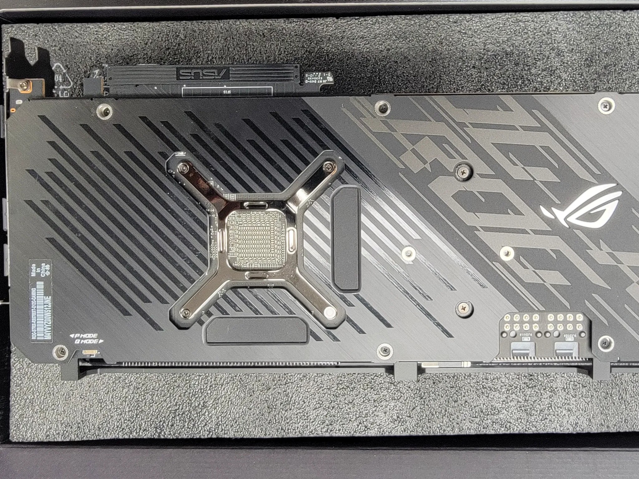 ROG STRIX AMD RADEON 6700XT