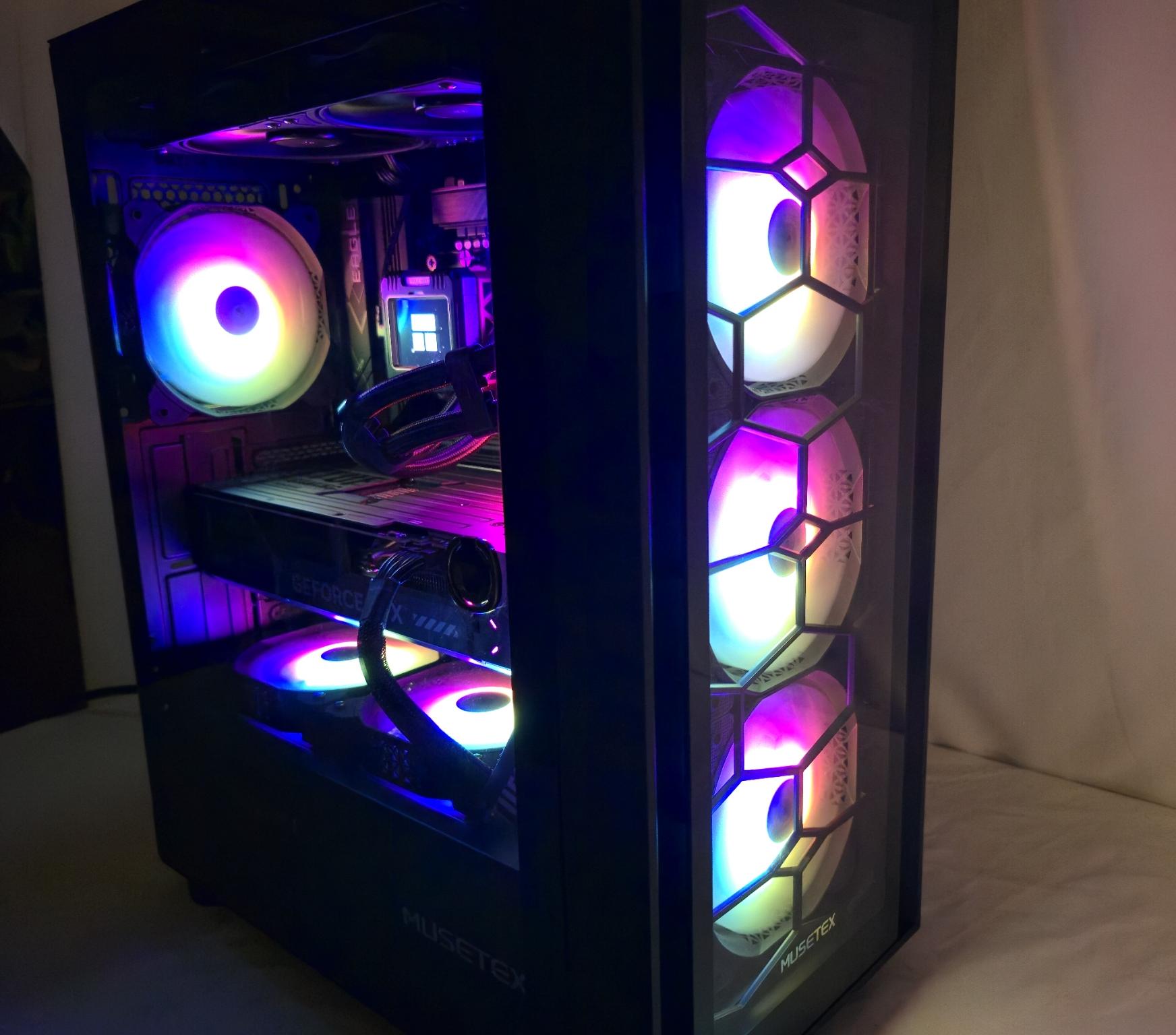 Small But Mighty (Tuf 5070TI - I7 14700K