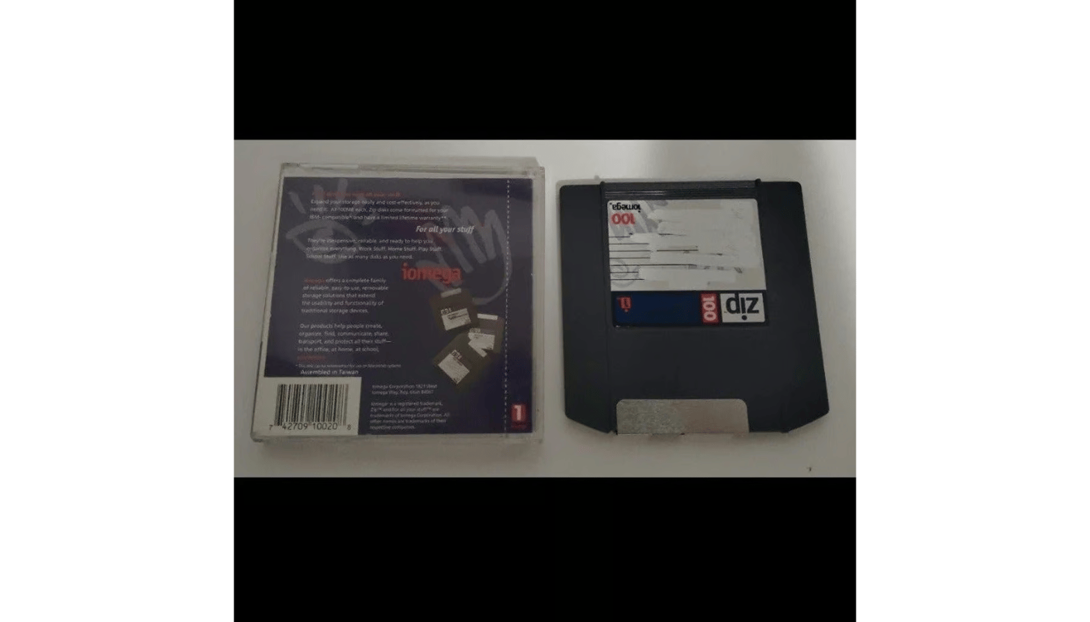 IOmega Zip 100 disc disk 100mb computer desktop laptop storage portable