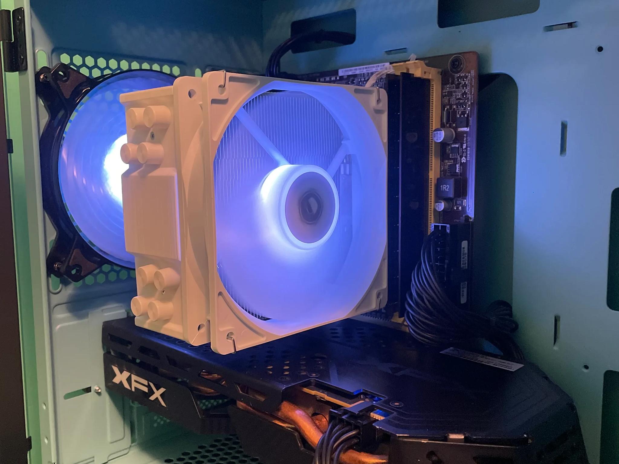 BLUE Glass Gaming PC | Intel i5 / Amd RX580 / 8GB / 600GB Win 10 Pro WiFi