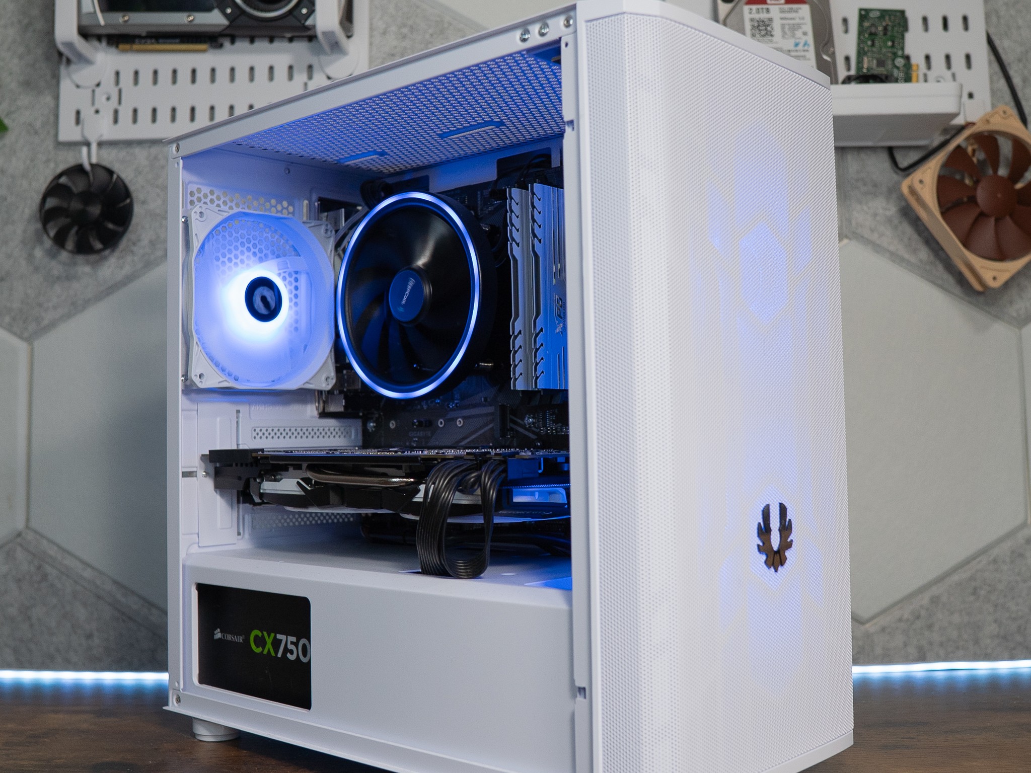 🌨🌨 | MSI GTX 1080Ti 11GB | RYZEN 7 5700X | 16GB DDR4 RAM | 1.25TB | Arctic Rainbow