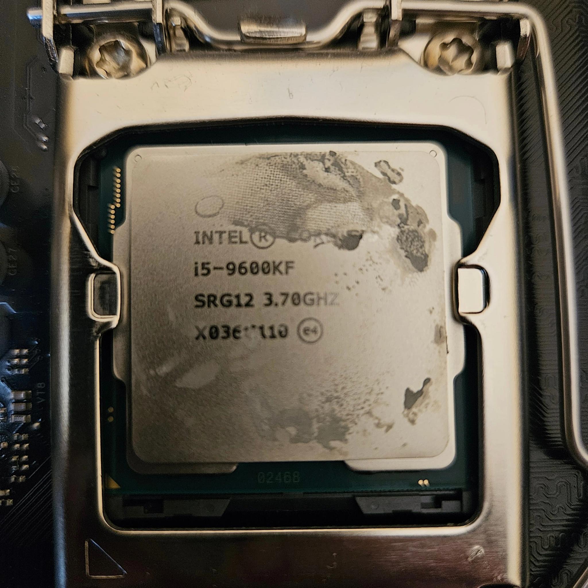 ASRock Z390 Pro4 + i5-9600KF + 32GB DDR4 [Motherboard/CPU/RAM combo]