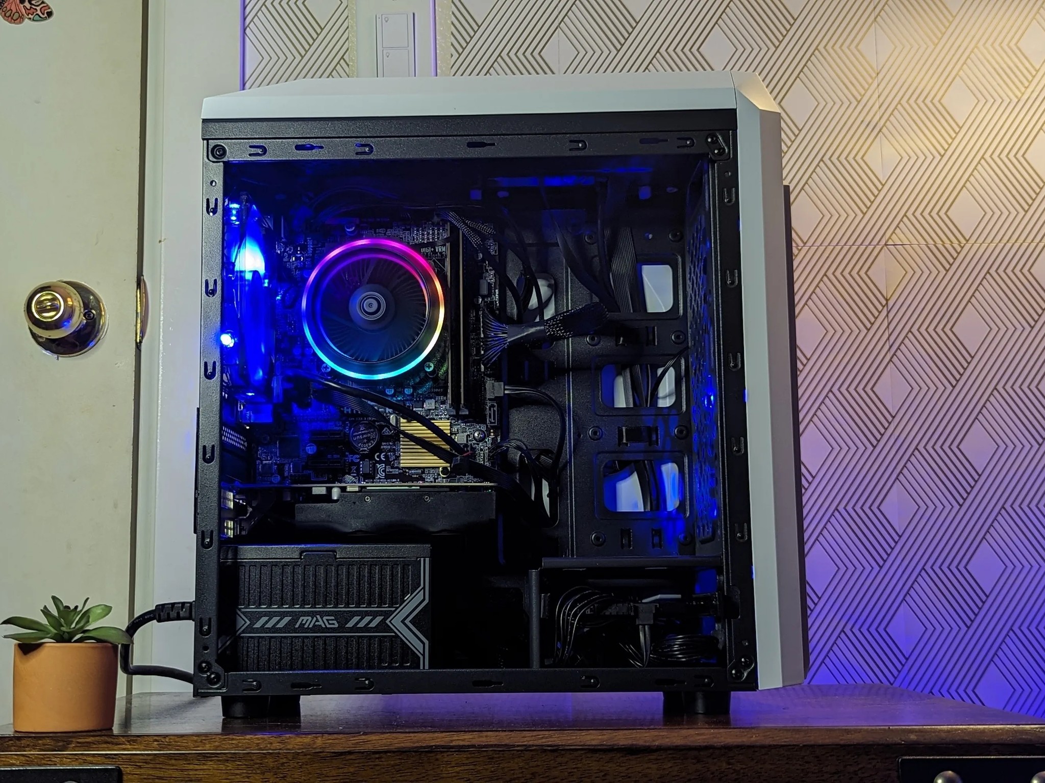 *CLEARANCE* 🎮 ESPORTS GAMING PC SETUP 🎮 - 1080p Gaming- Intel i7-7700 + GTX 1050 Ti + 16GB DDR4