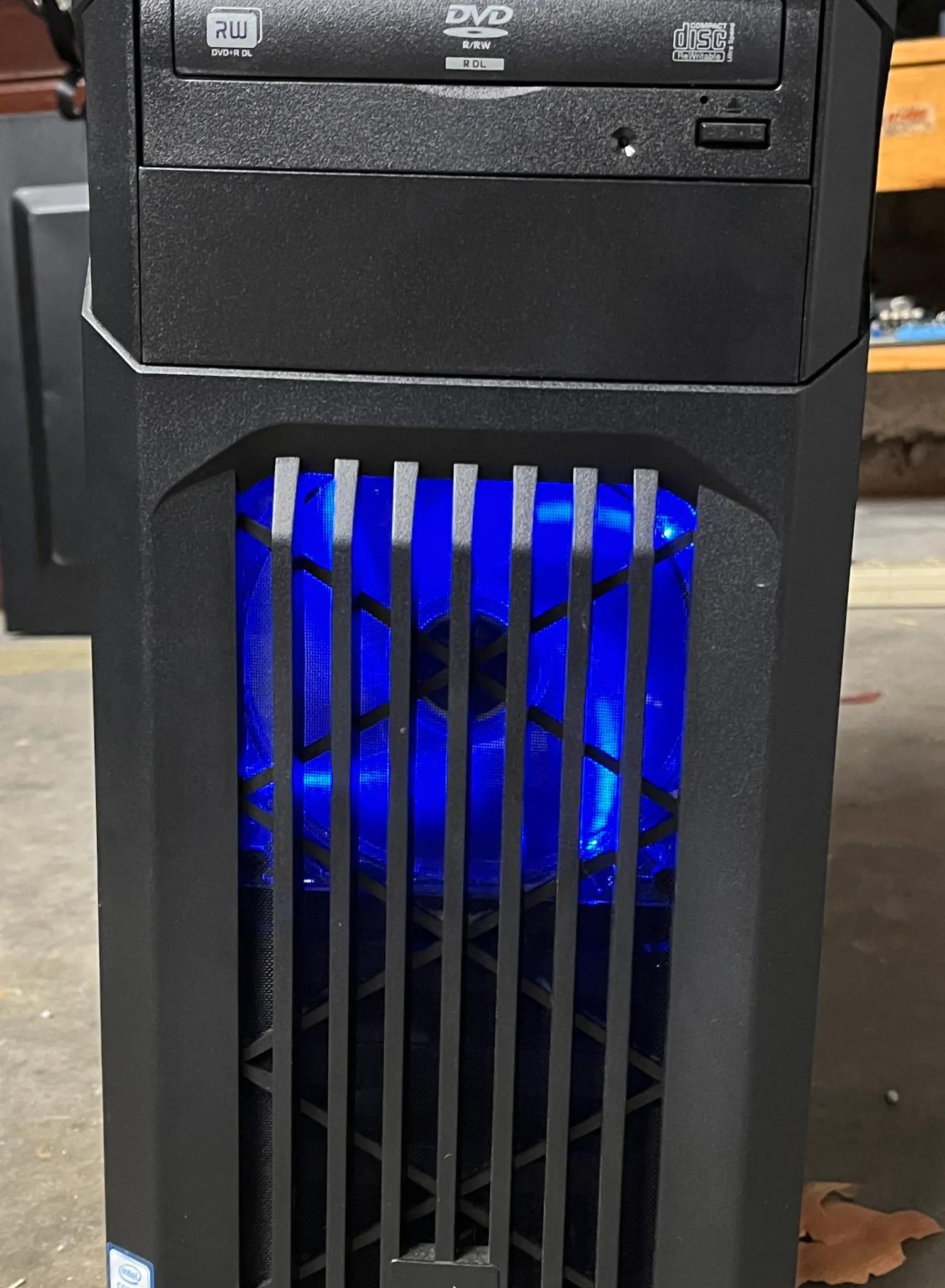 🖥️ Budget Gaming PC – GTX970,i7-4790K, 32GB RAM, 256GB SSD+1TB HDD Fast & Powerful (Minor Case Wear)