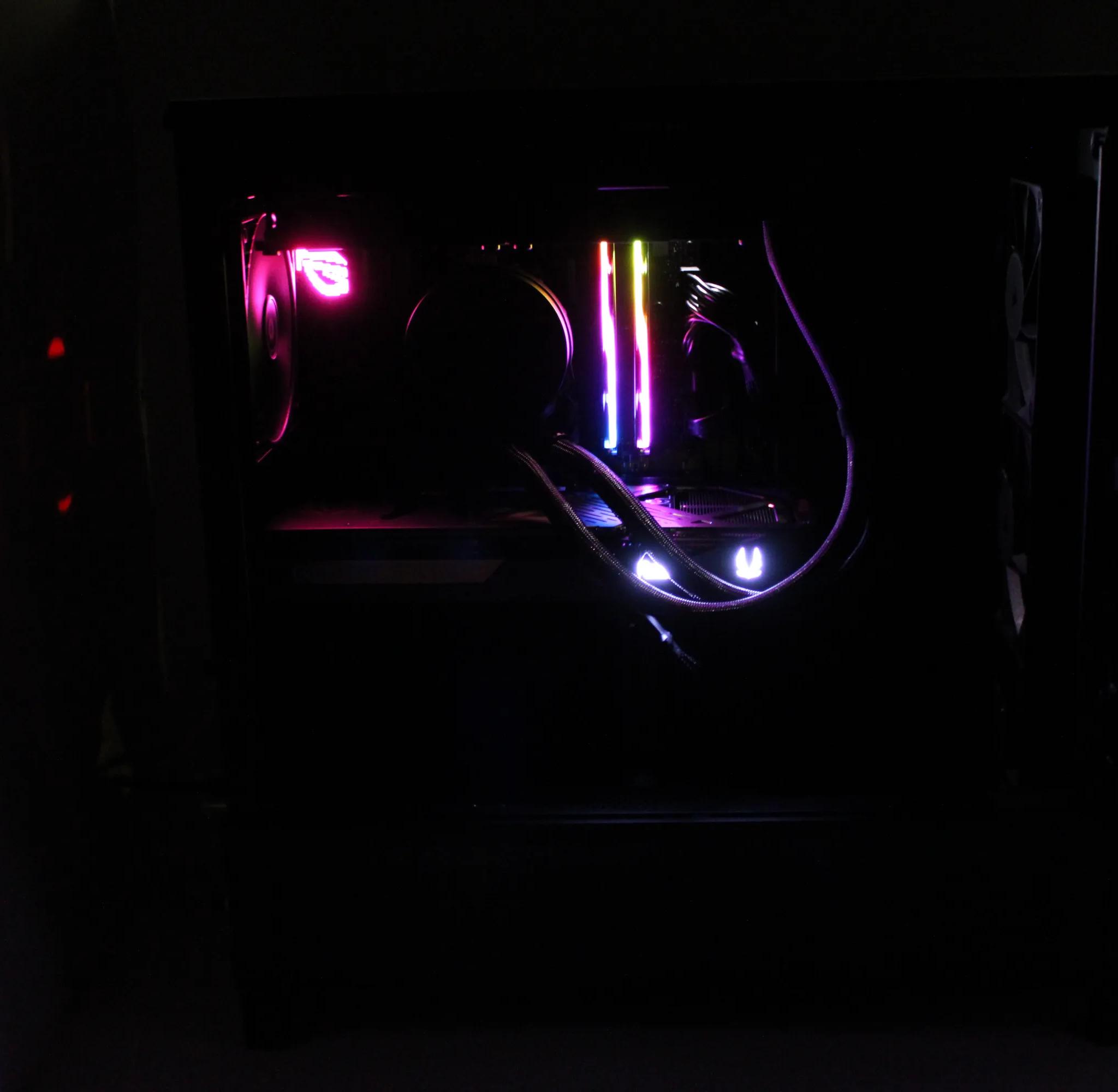 ON SALE ! RYZEN 7 7800X3D and RTX 5070 TI BLACKED OUT BUILD