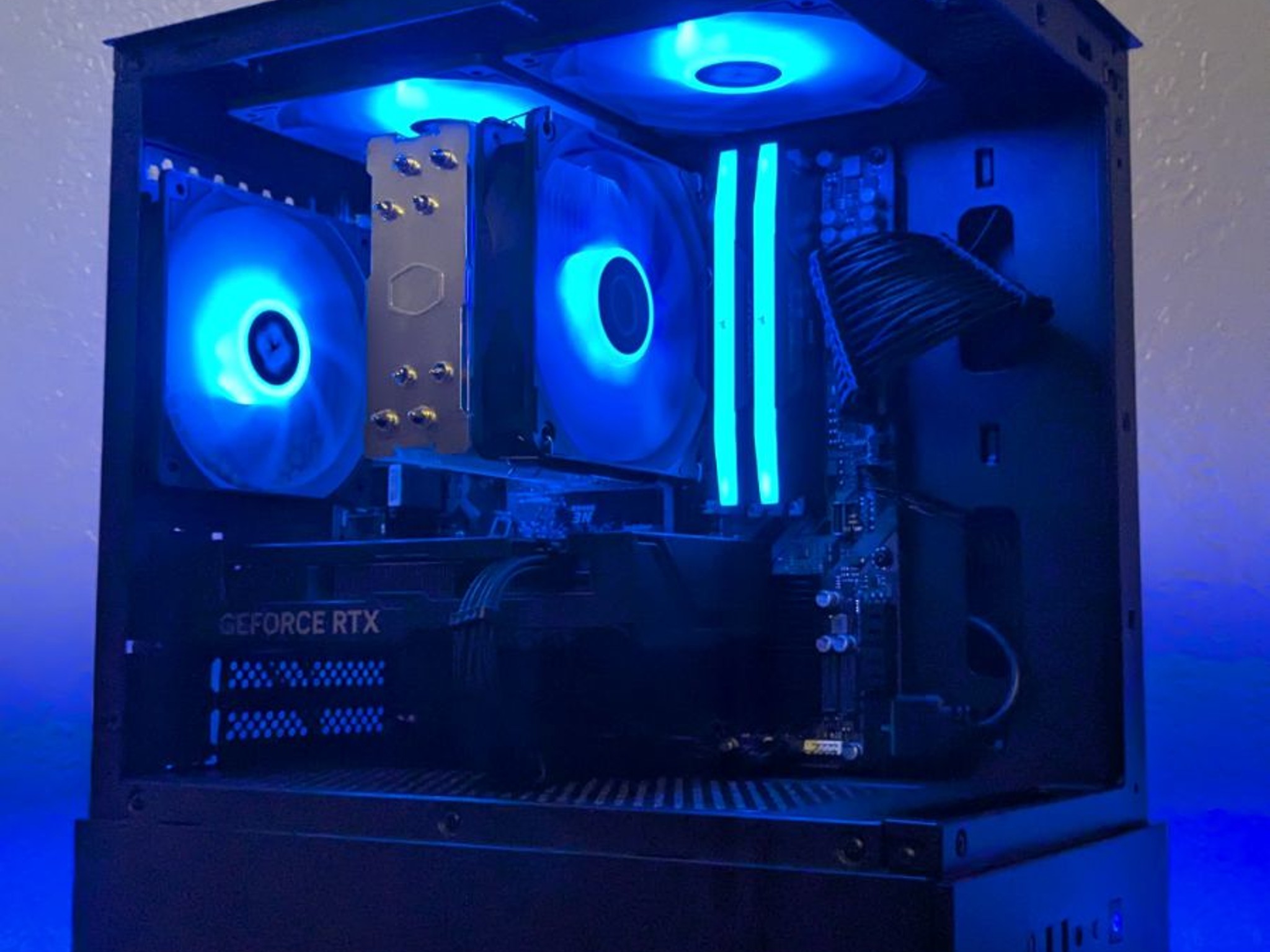 🔥RTX 4060Ti, Ryzen 5, AM5, 32 GB DDR5, 1 TB Storage