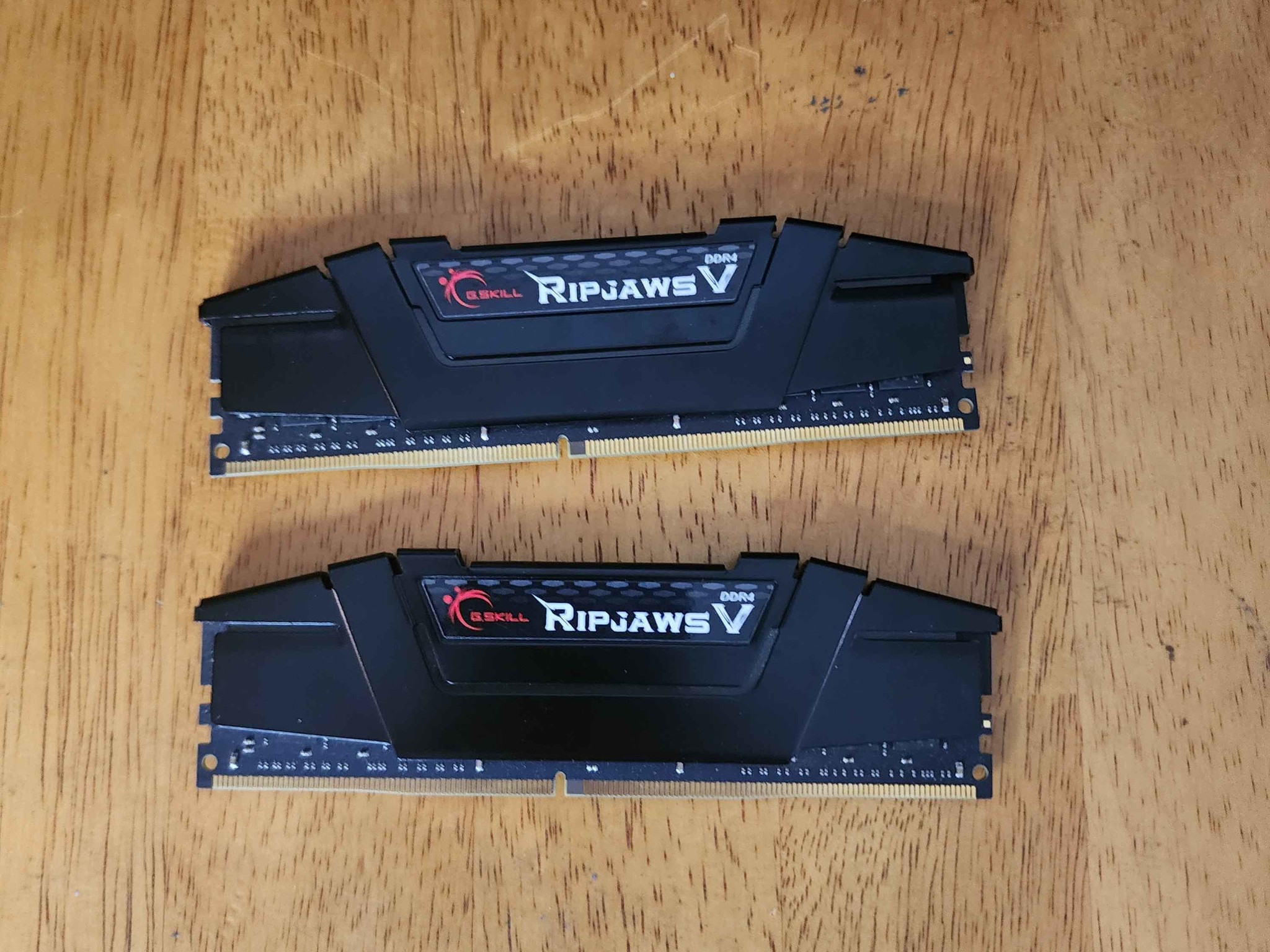 G.SKILL Ripjaws V Series (Intel XMP) DDR4 RAM 16GB (2x8GB) 3600MT/s CL16-19-19-39 1.35V
