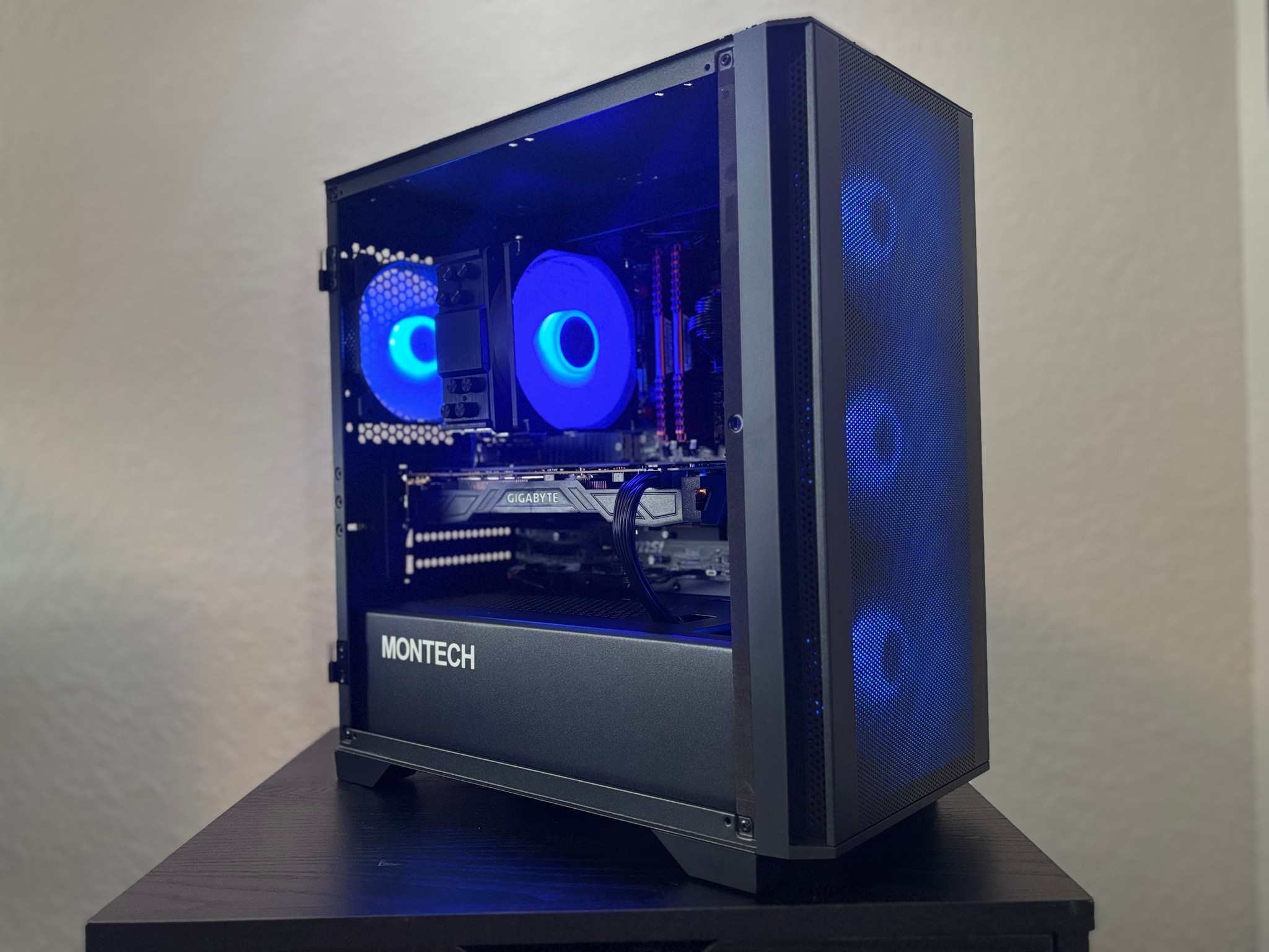 Ryzen 5 3600 | GTX 1080 | 16GB DDR4 | 500GB Storage